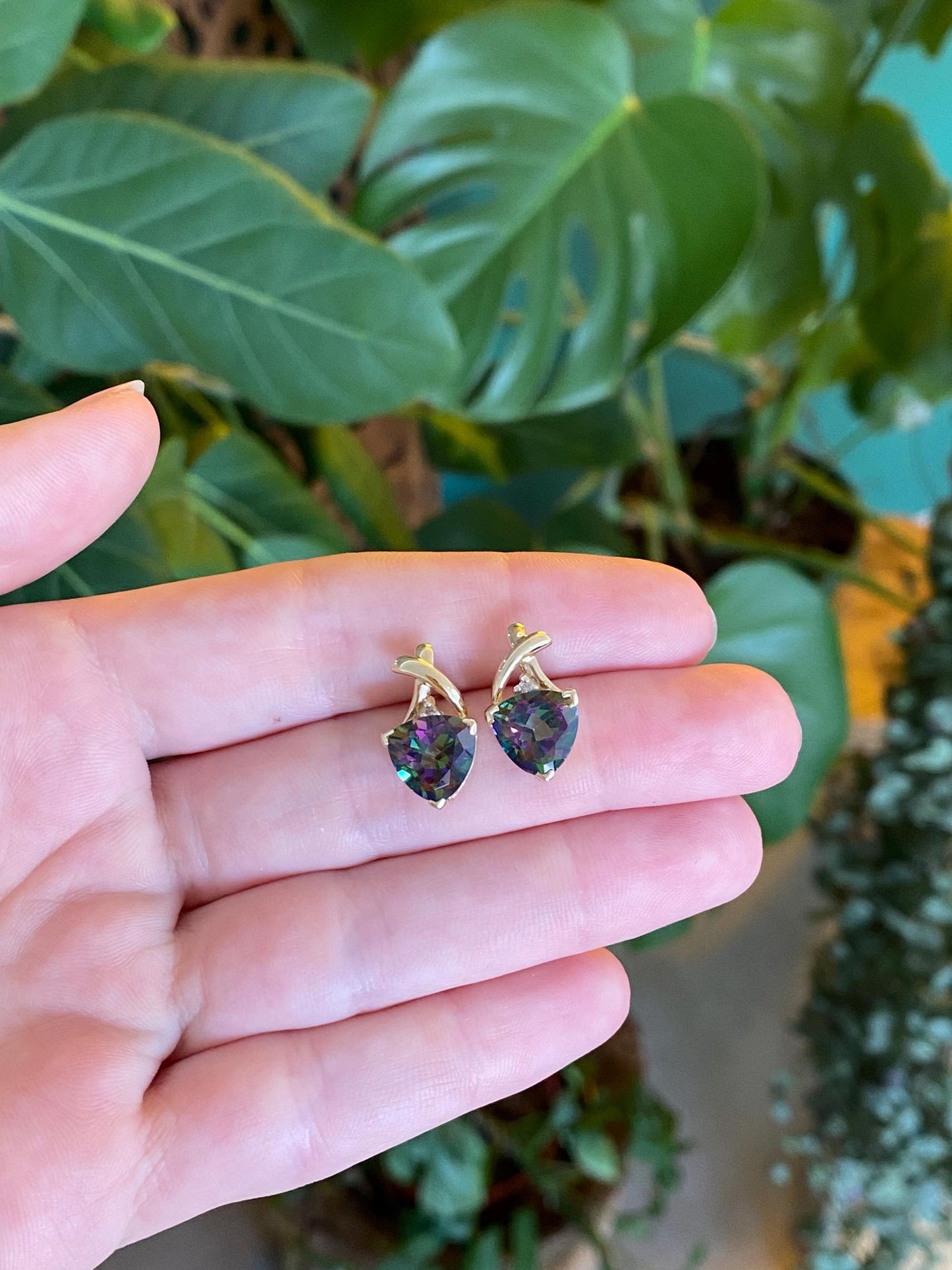 Vintage Solid 14k Yellow Gold Diamond Mystic Topaz Stud Earrings