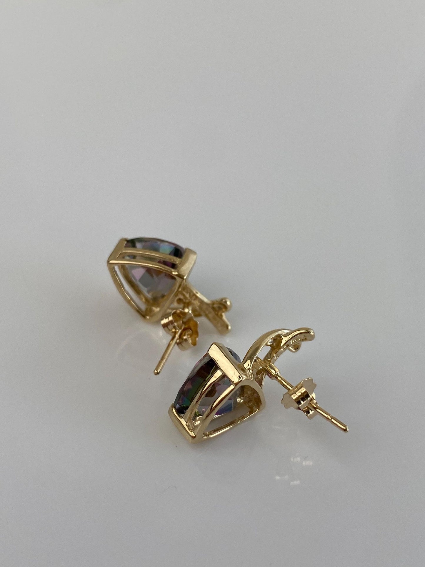 Vintage Solid 14k Yellow Gold Diamond Mystic Topaz Stud Earrings