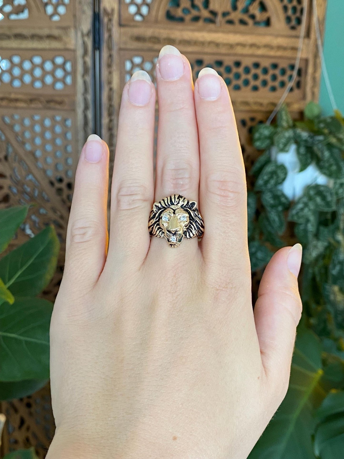 Vintage Solid 14k Yellow Gold Diamonds Lion Ring - Size 8.75