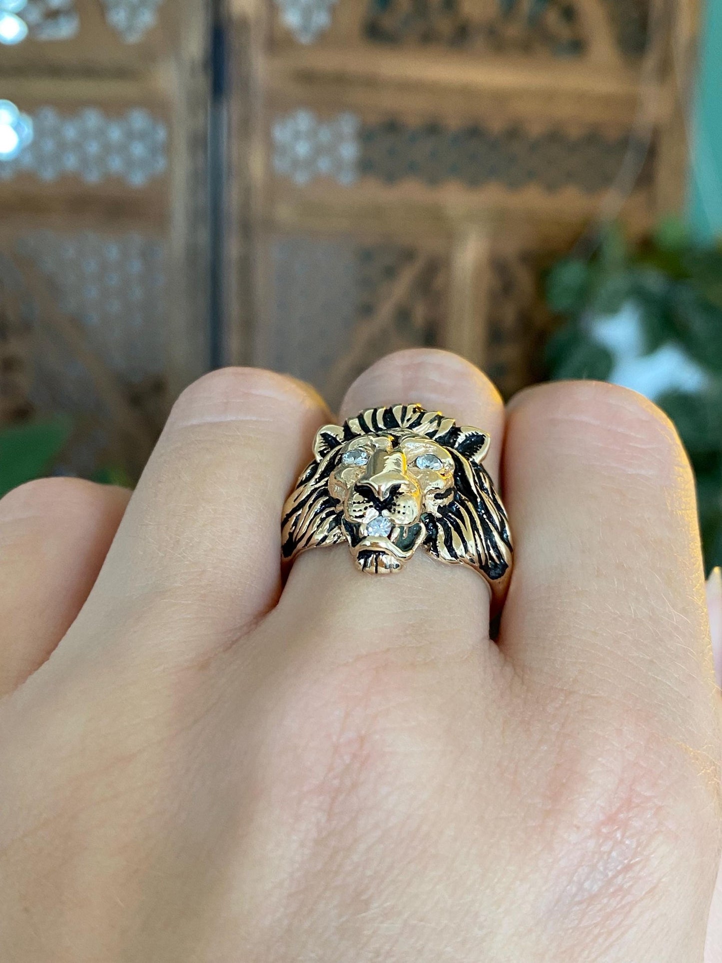 Vintage Solid 14k Yellow Gold Diamonds Lion Ring - Size 8.75