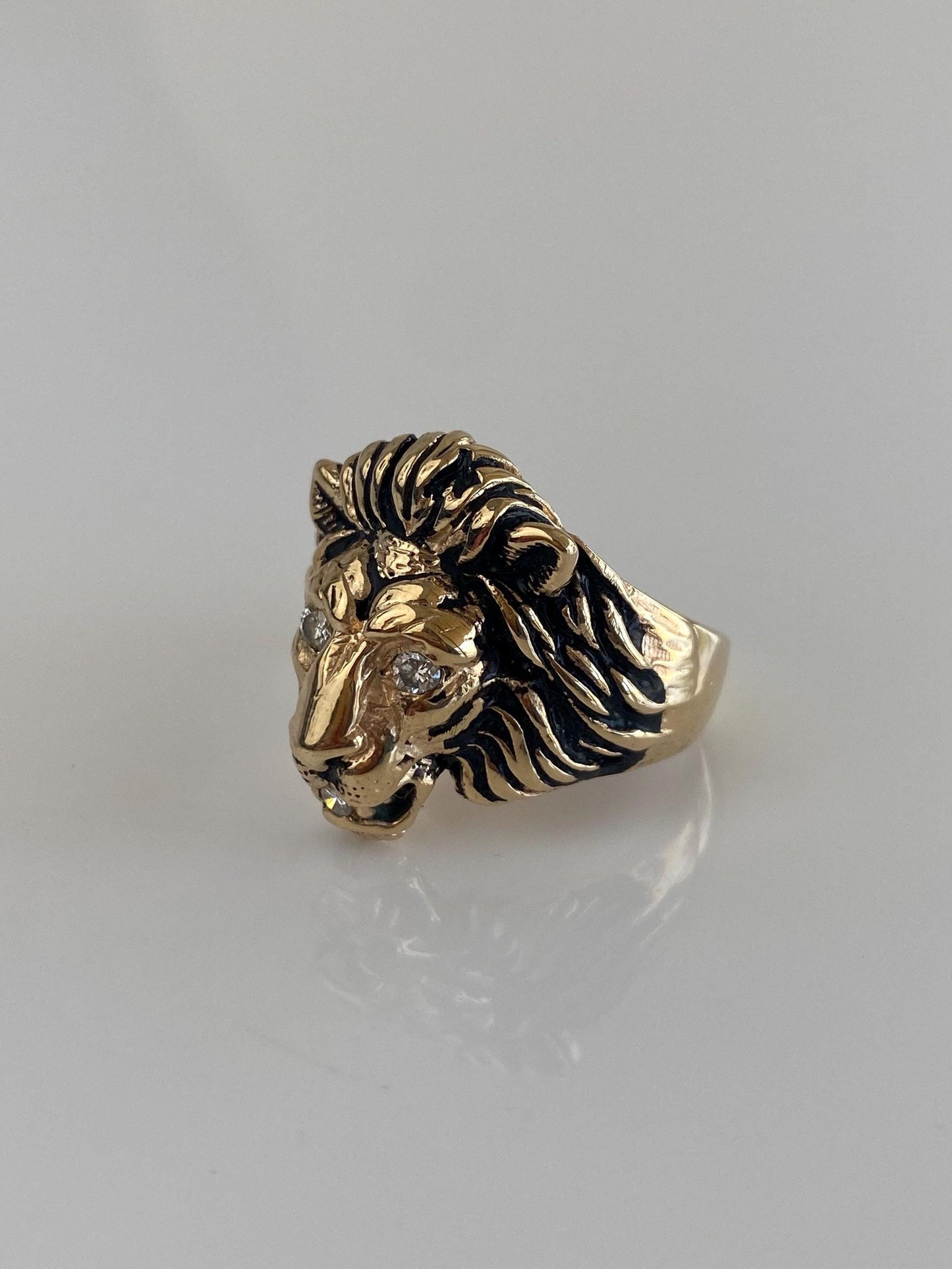 Vintage Solid 14k Yellow Gold Diamonds Lion Ring - Size 8.75