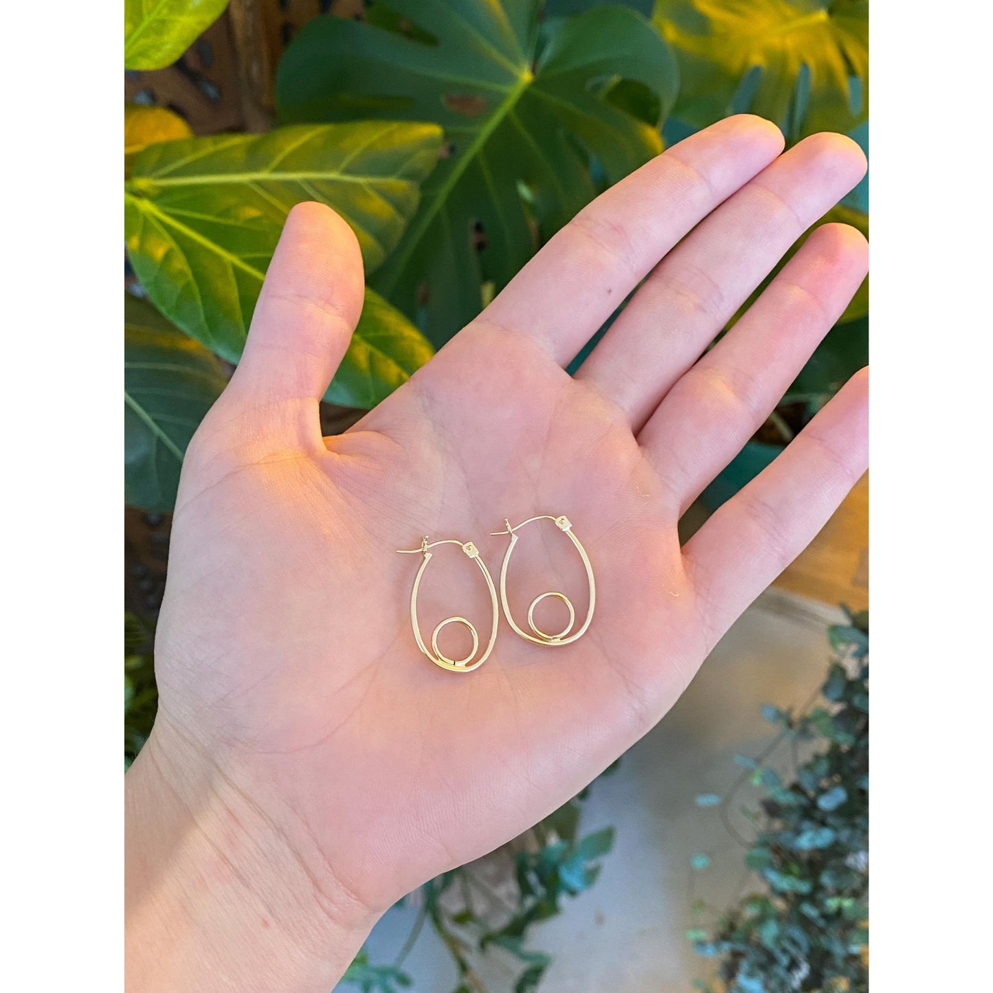 Vintage 14k Yellow Gold Loop Hoop Earrings
