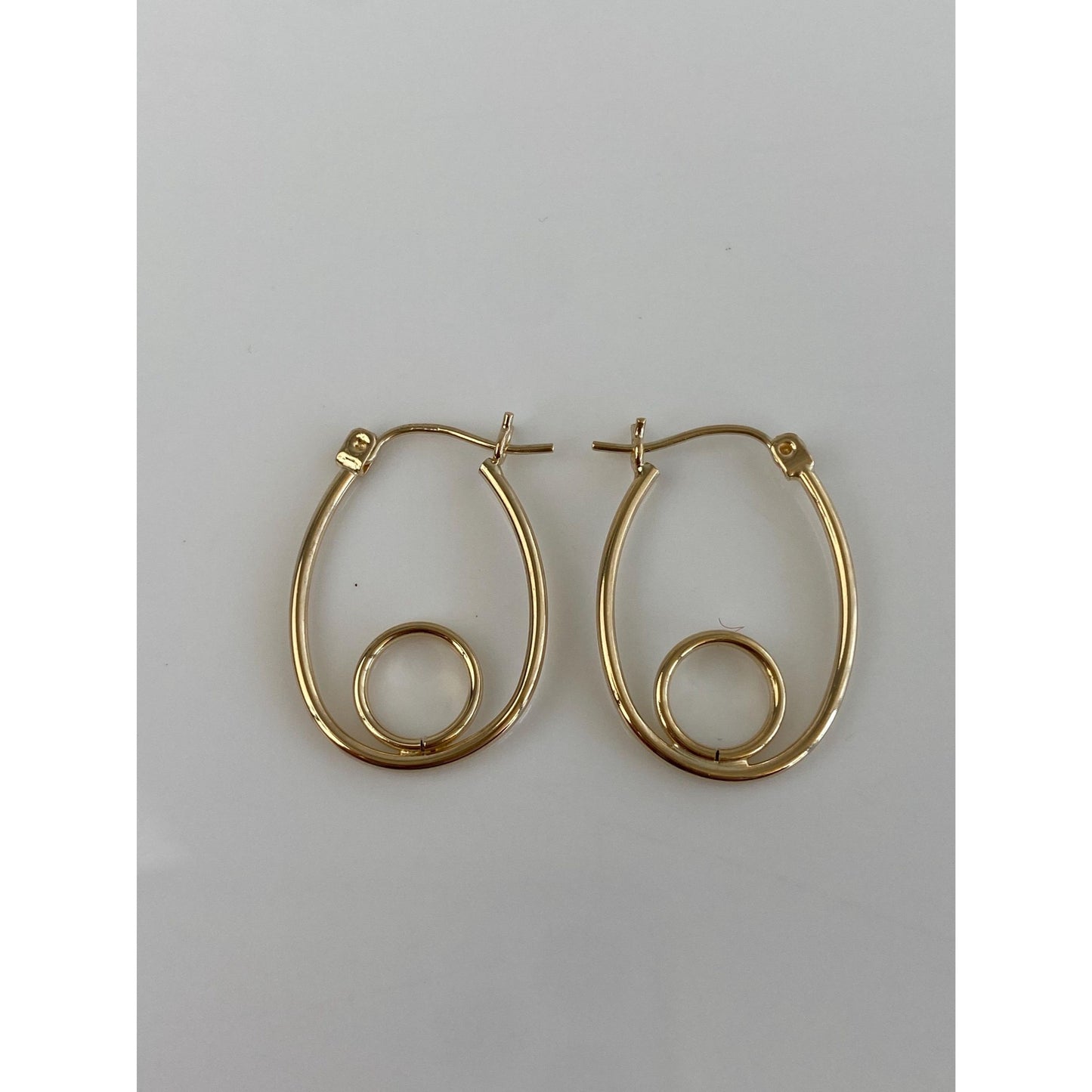 Vintage 14k Yellow Gold Loop Hoop Earrings