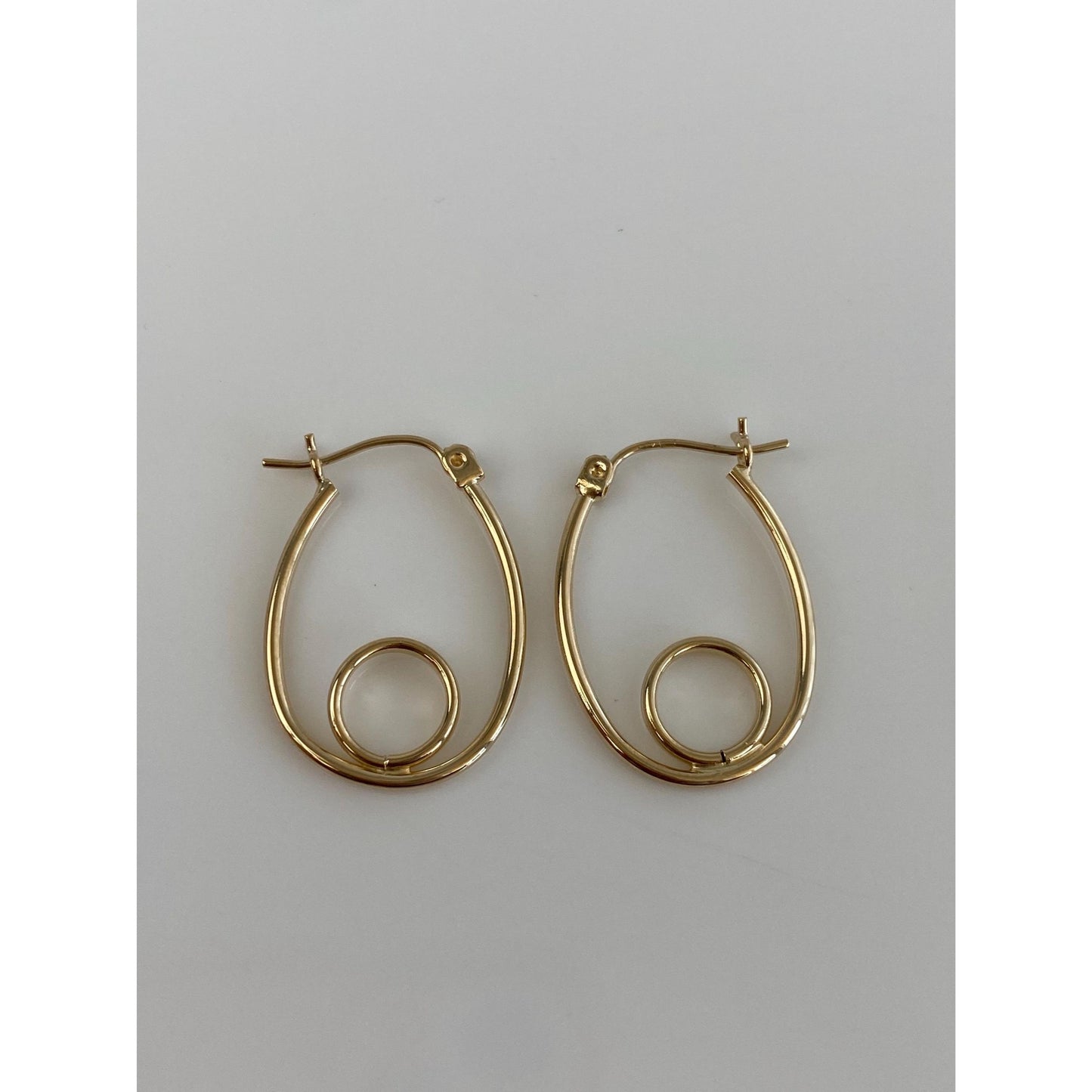 Vintage 14k Yellow Gold Loop Hoop Earrings