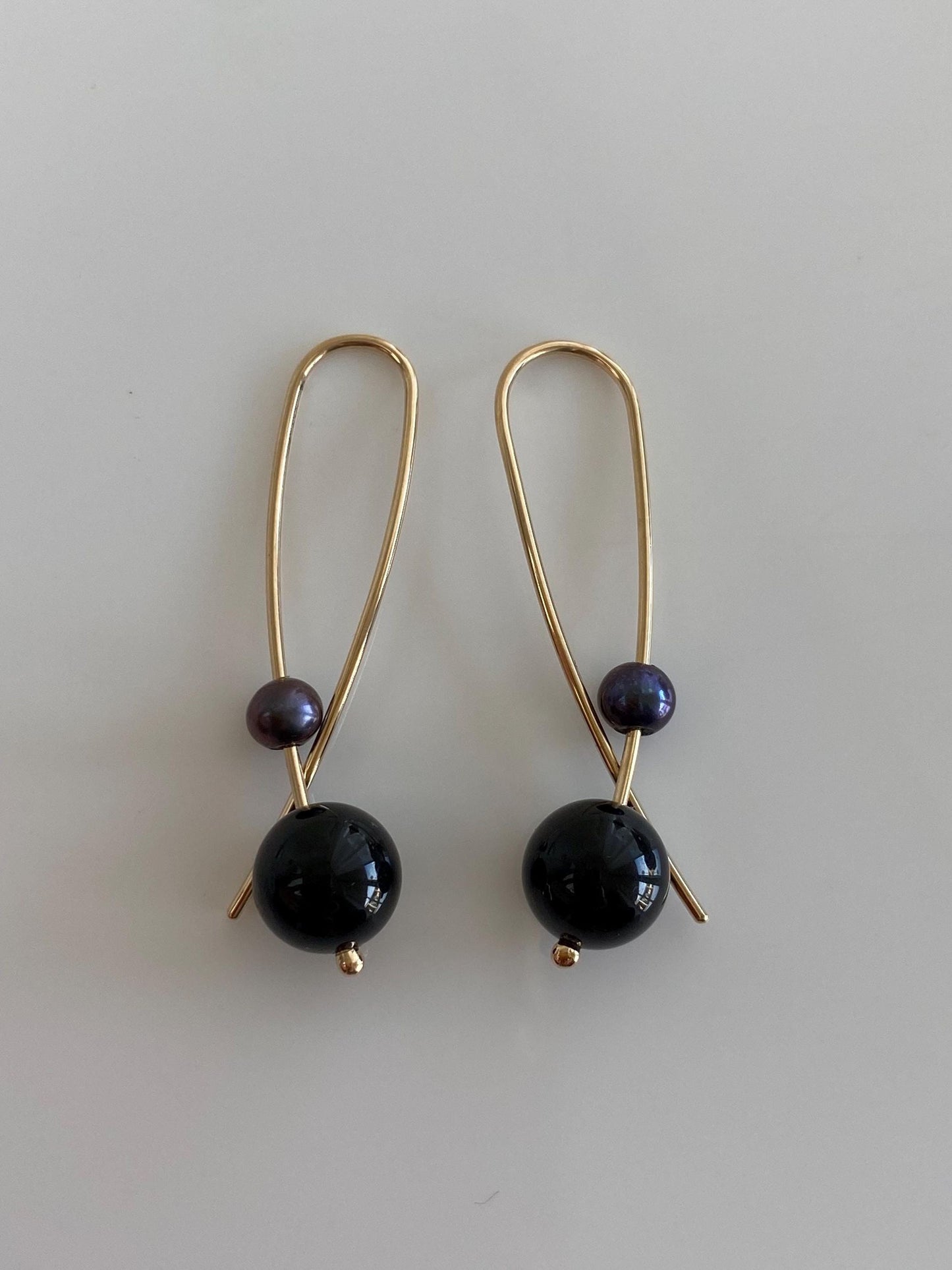 Vintage Solid 14k Yellow Gold Peacock Pearl Bead Twist Drop Earrings
