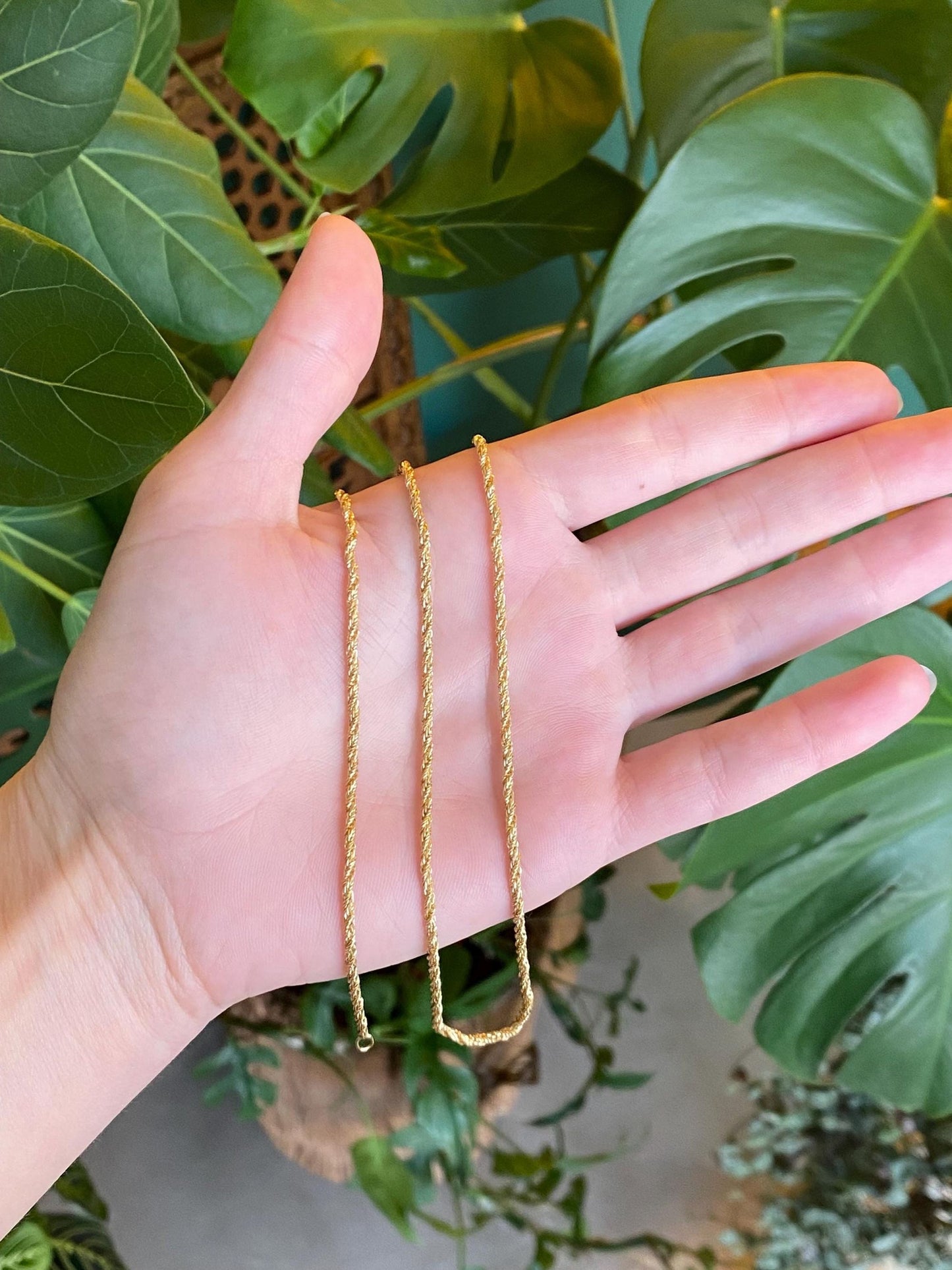 Vintage Solid 18k Yellow Gold Twist Chain Necklace - 27.5 inches