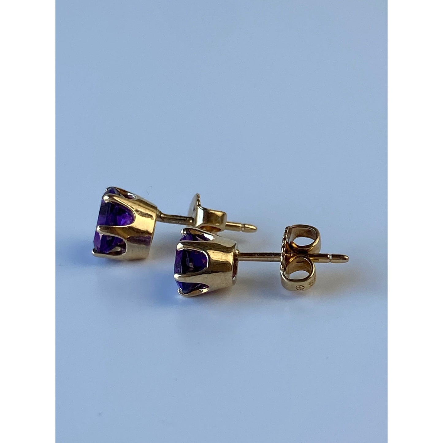 Vintage Solid 14k Yellow Gold Amethyst Stud Earrings