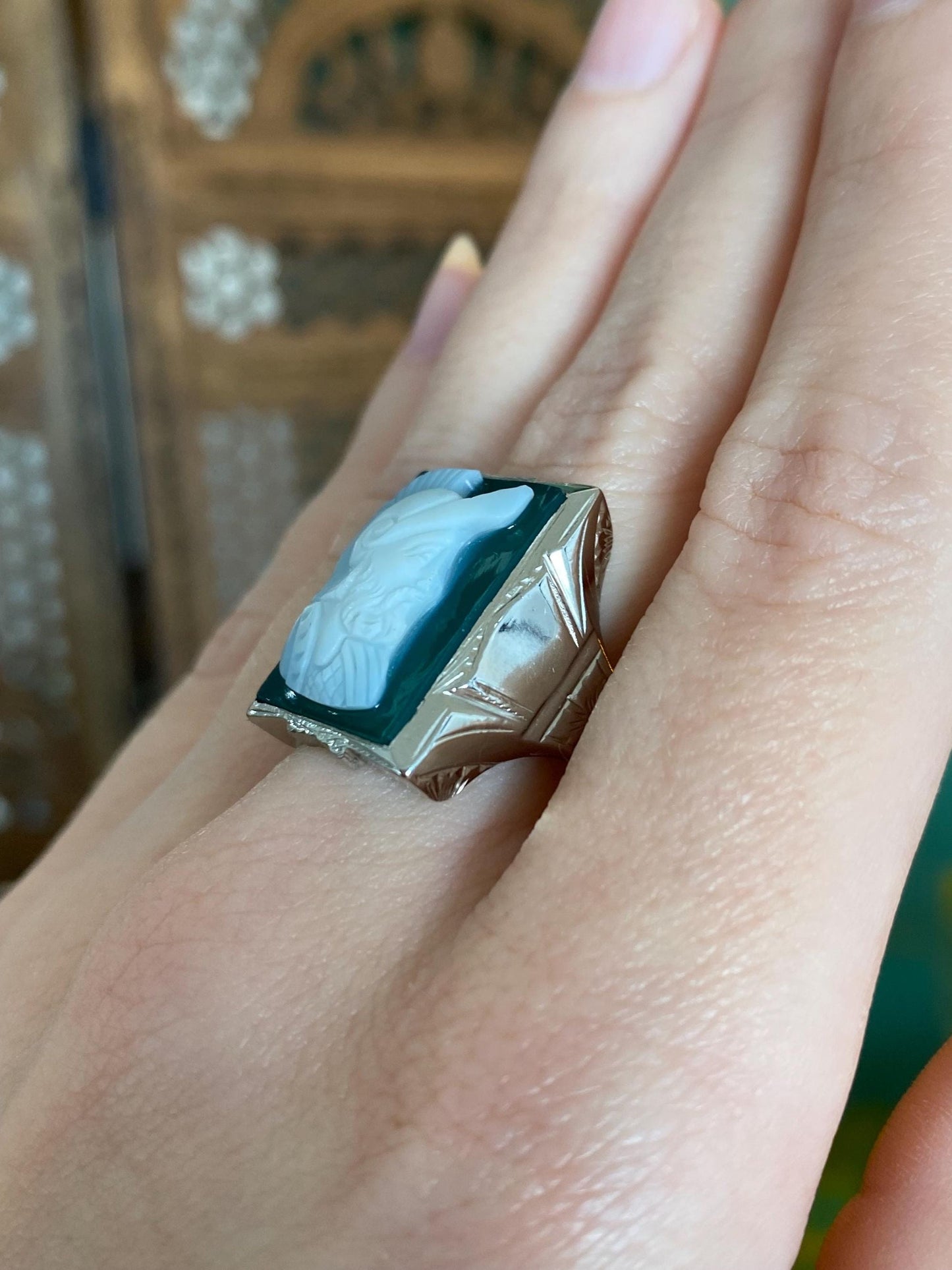 Vintage Solid 10k White Gold Carved Green Chalcedony Roman Cameo Ring - Size 8.25