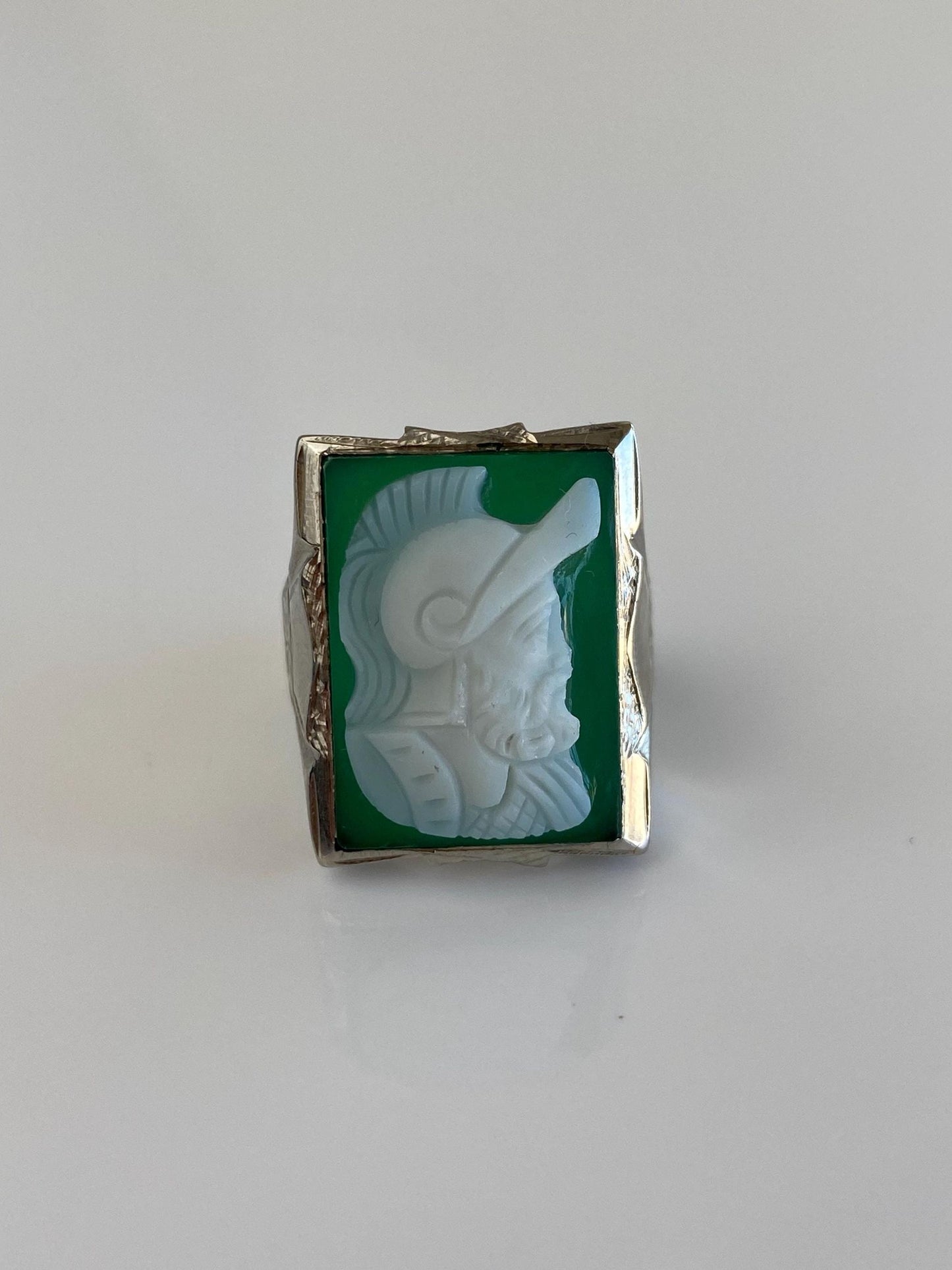 Vintage Solid 10k White Gold Carved Green Chalcedony Roman Cameo Ring - Size 8.25