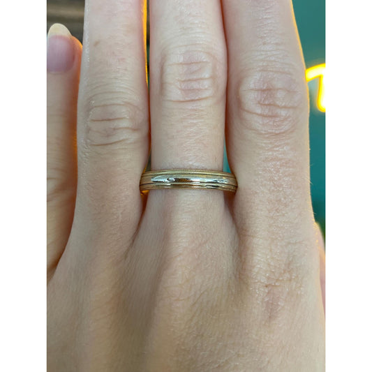 Vintage Solid 10k Yellow Gold Designed Miligrain Lined Ring Band - Size 11.75