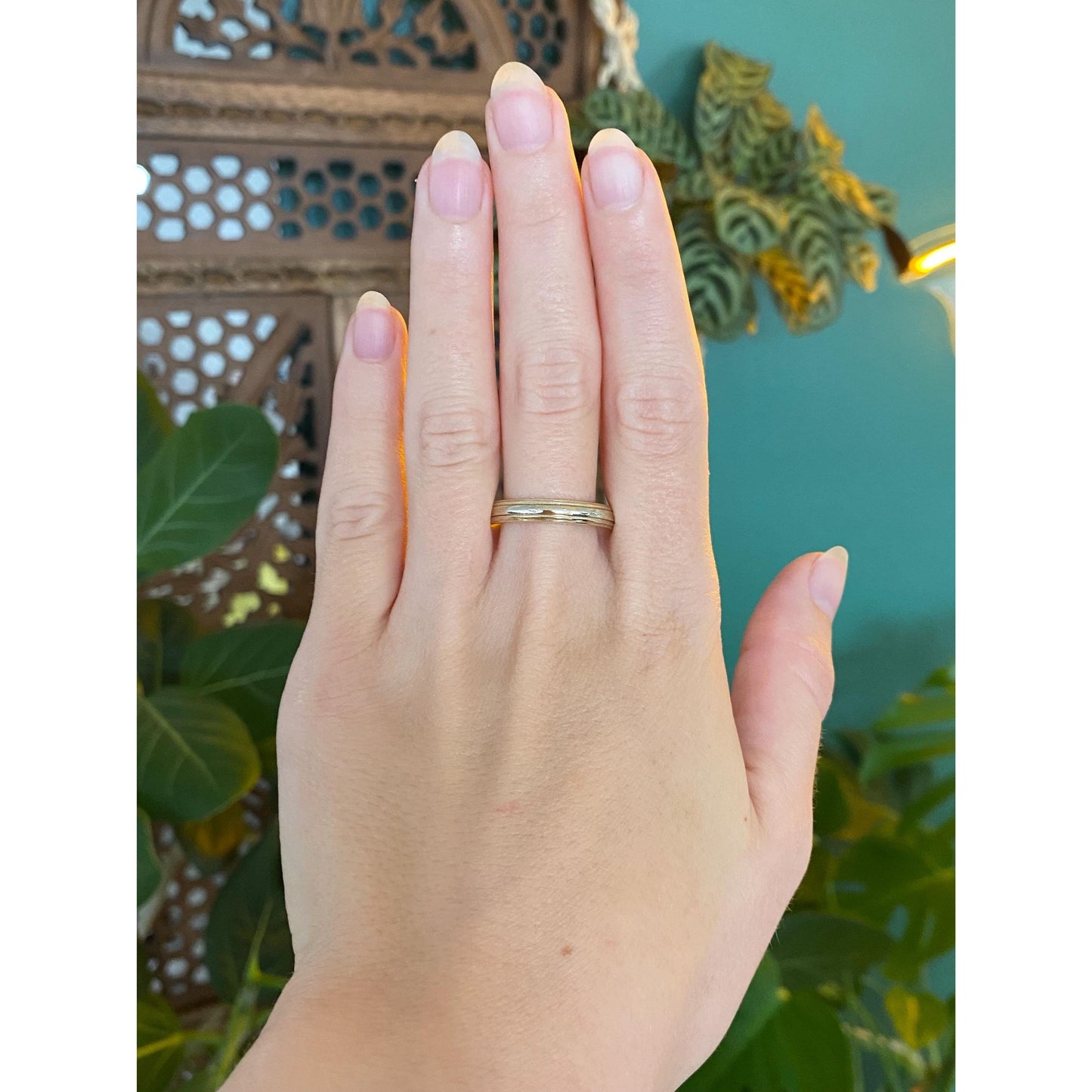 Vintage Solid 10k Yellow Gold Designed Miligrain Lined Ring Band - Size 11.75