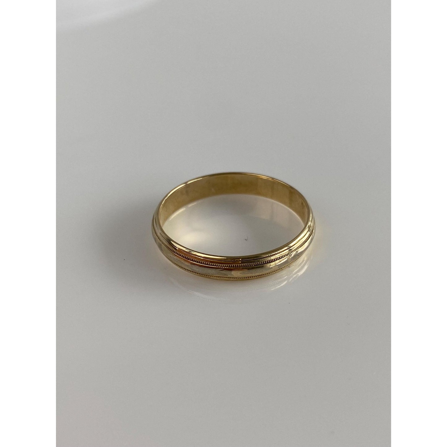 Vintage Solid 10k Yellow Gold Designed Miligrain Lined Ring Band - Size 11.75