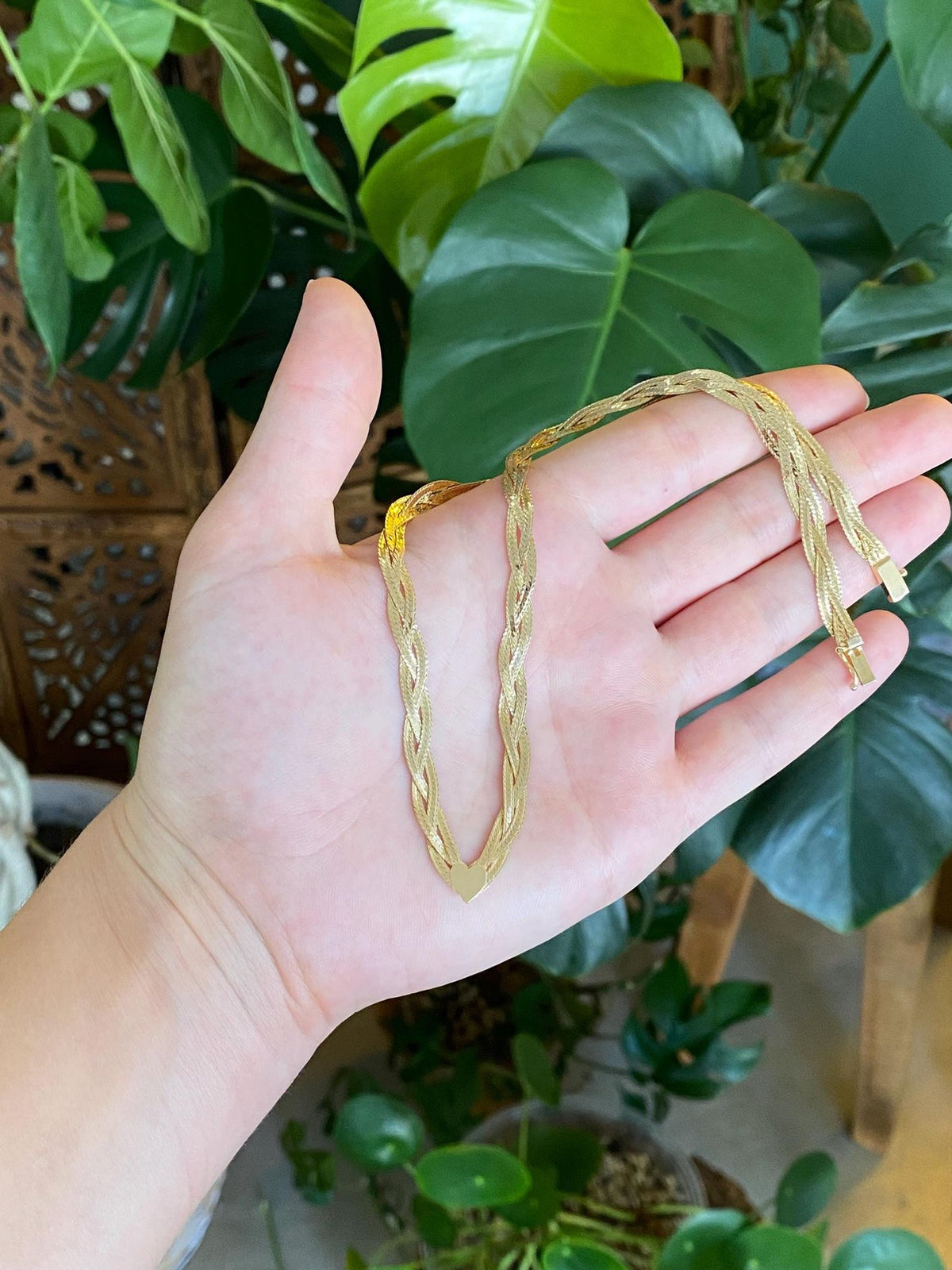 Vintage Solid 14k Yellow Gold Braided Flat Chain Heart Chevron Necklace - 16 inches
