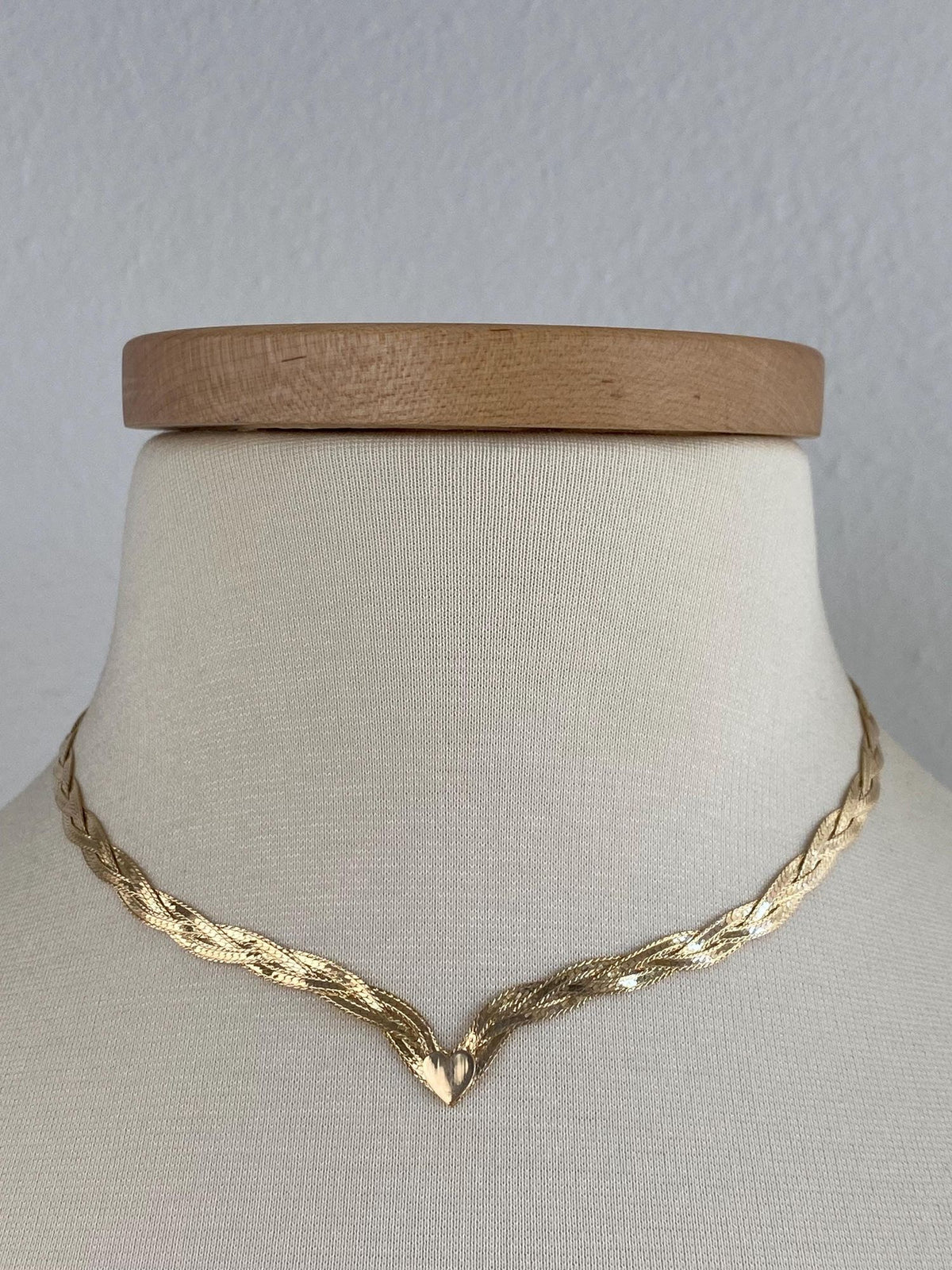 Vintage Solid 14k Yellow Gold Braided Flat Chain Heart Chevron Necklace - 16 inches
