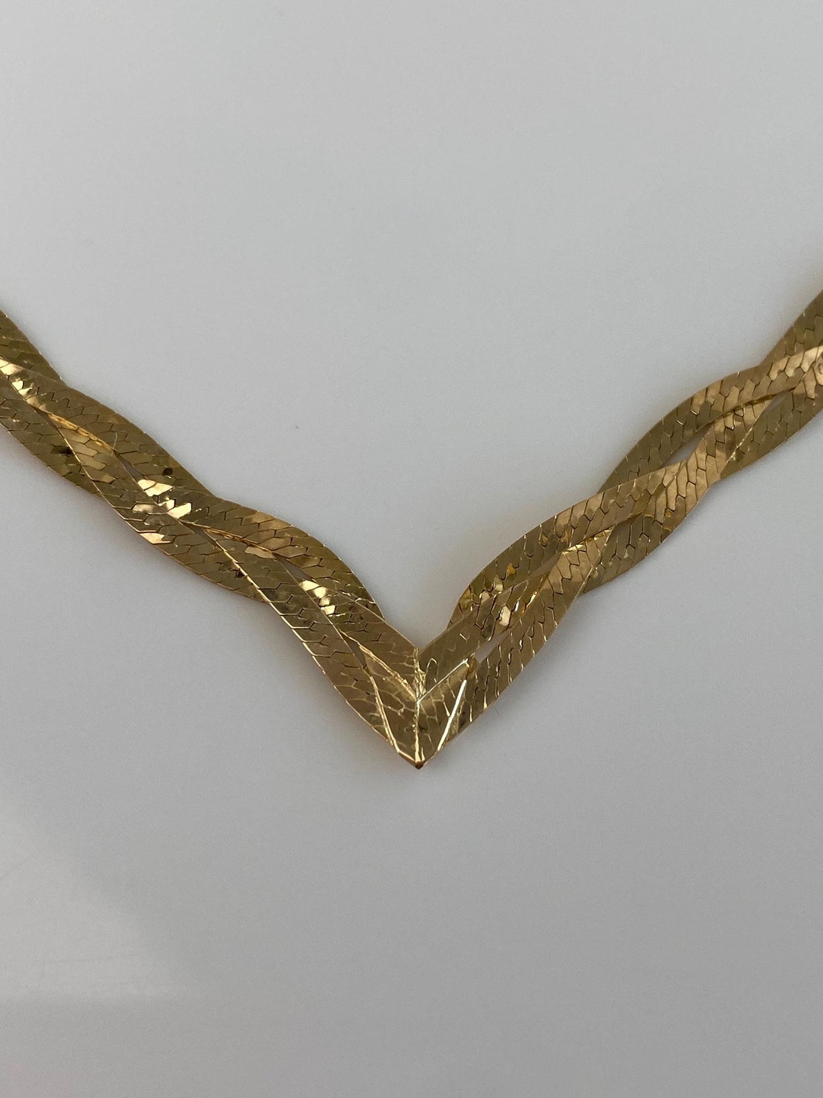 Vintage Solid 14k Yellow Gold Braided Flat Chain Heart Chevron Necklace - 16 inches