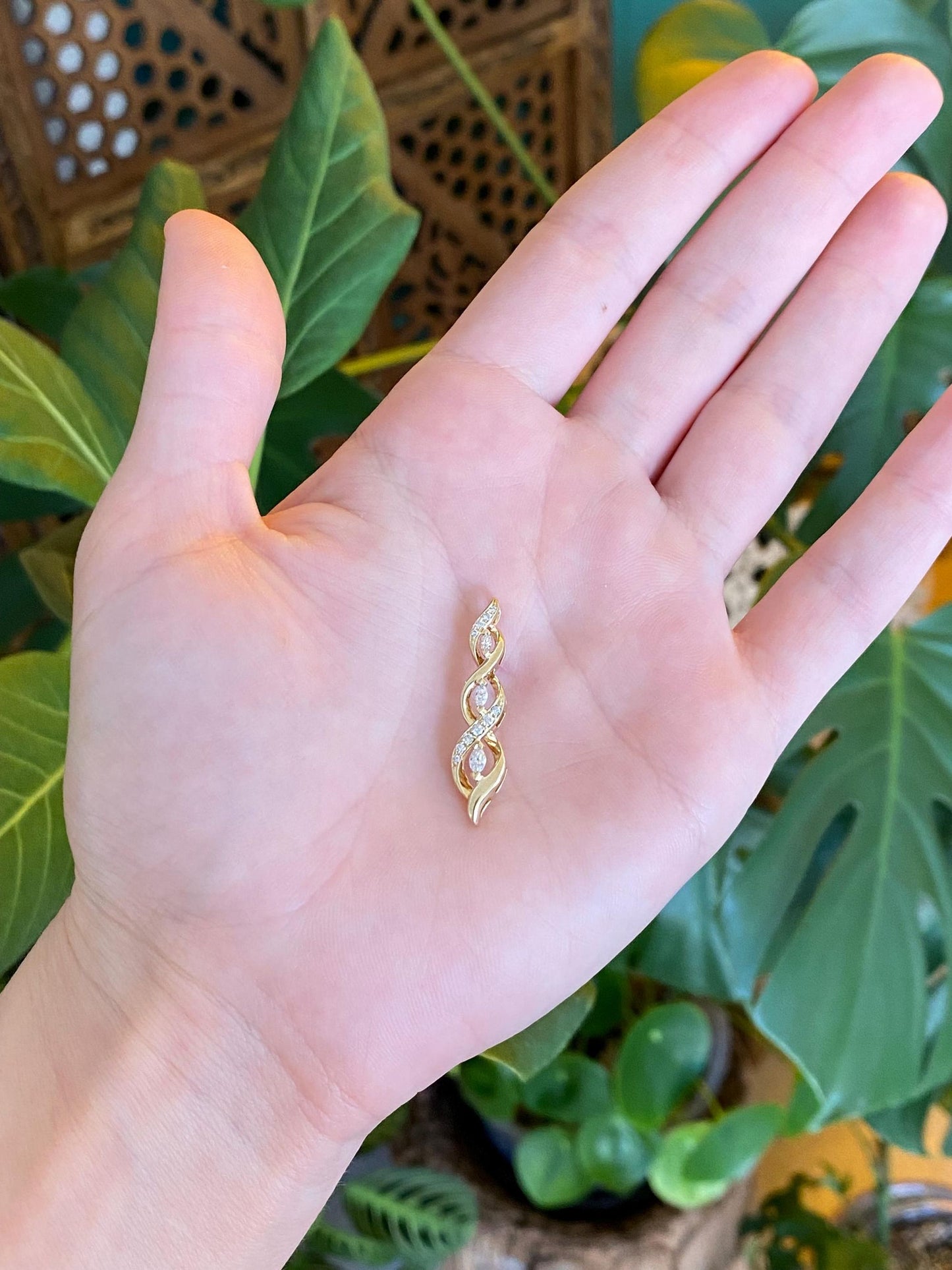 Vintage Solid 10k Yellow Gold Marquis & Round Diamond Twist Slide Charm