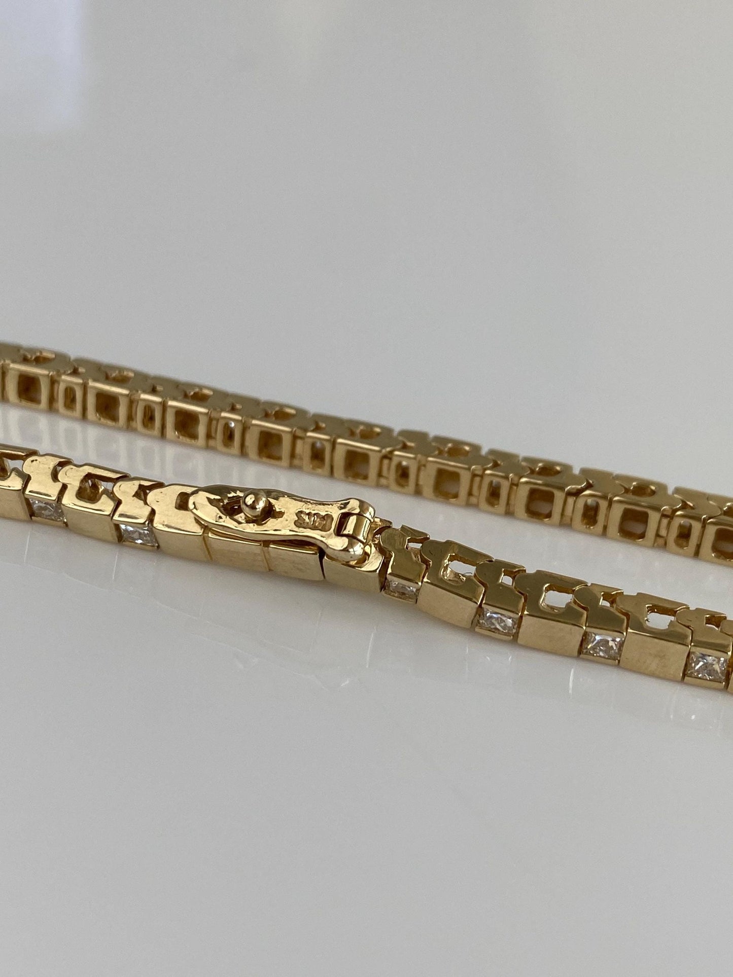 Vintage Solid 14k Yellow Gold Diamond Link Bracelet - 8 Inches