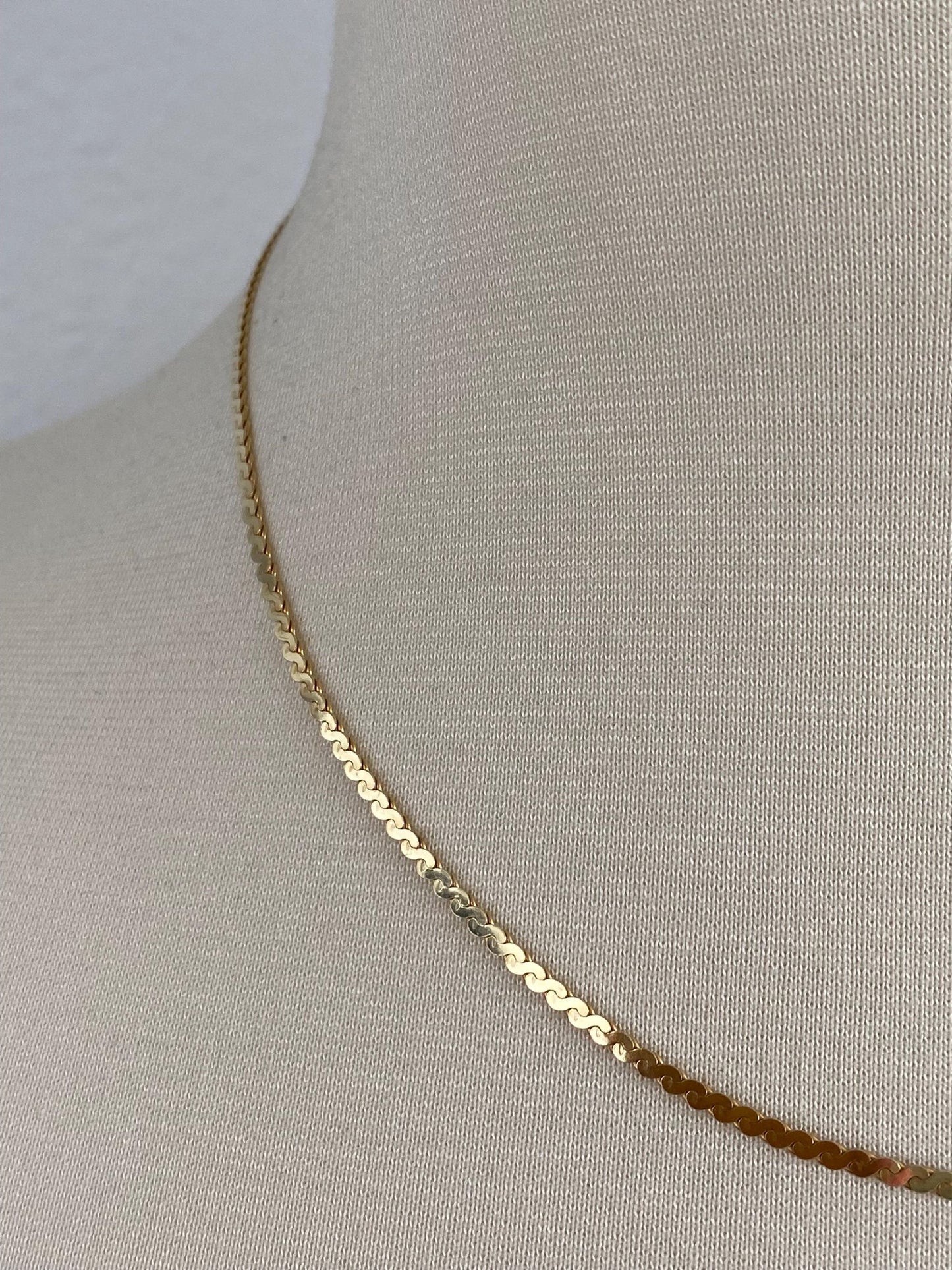 Vintage Solid 14k Yellow Gold Serpentine Chain Necklace - 18.25 inches