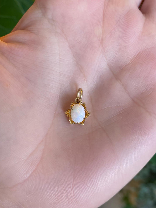 Vintage Solid 14k Yellow Gold Opal Flower Charm