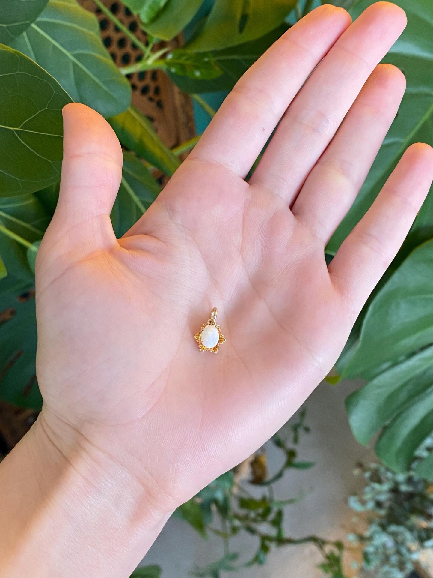 Vintage Solid 14k Yellow Gold Opal Flower Charm