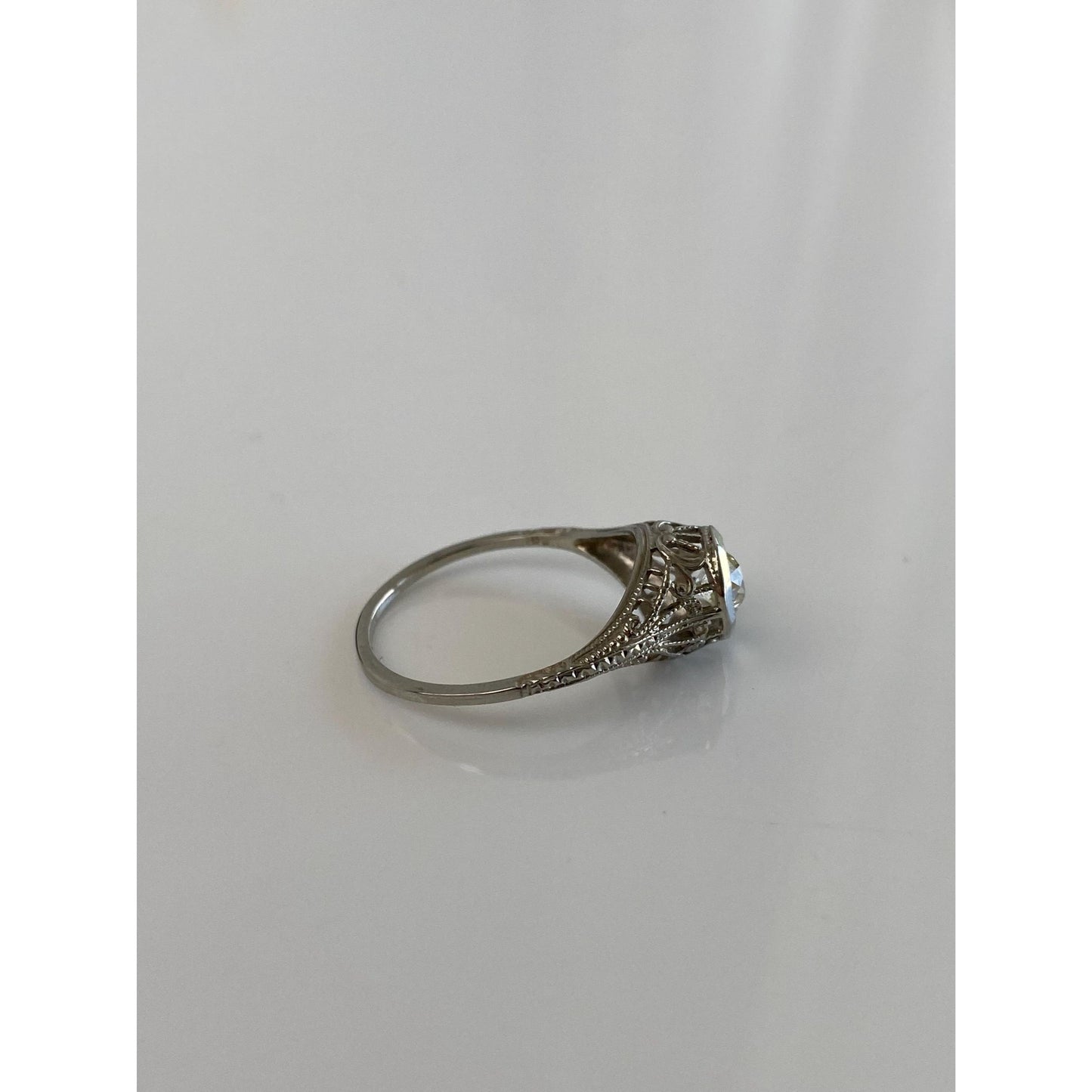 Vintage Solid 18k White Gold Diamond Art Deco Ring - Size 5.25