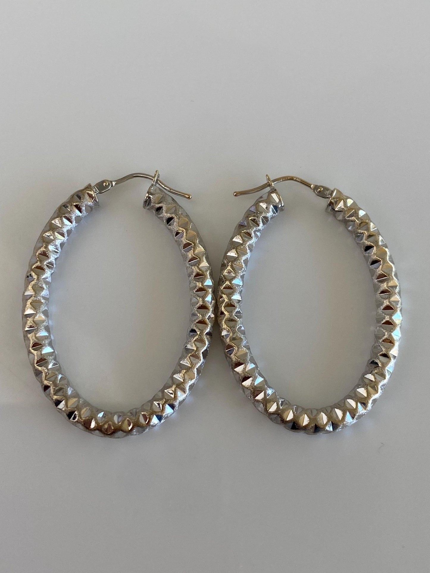 Vintage 14k White Gold Diamond Cut Oval Hoop Earrings