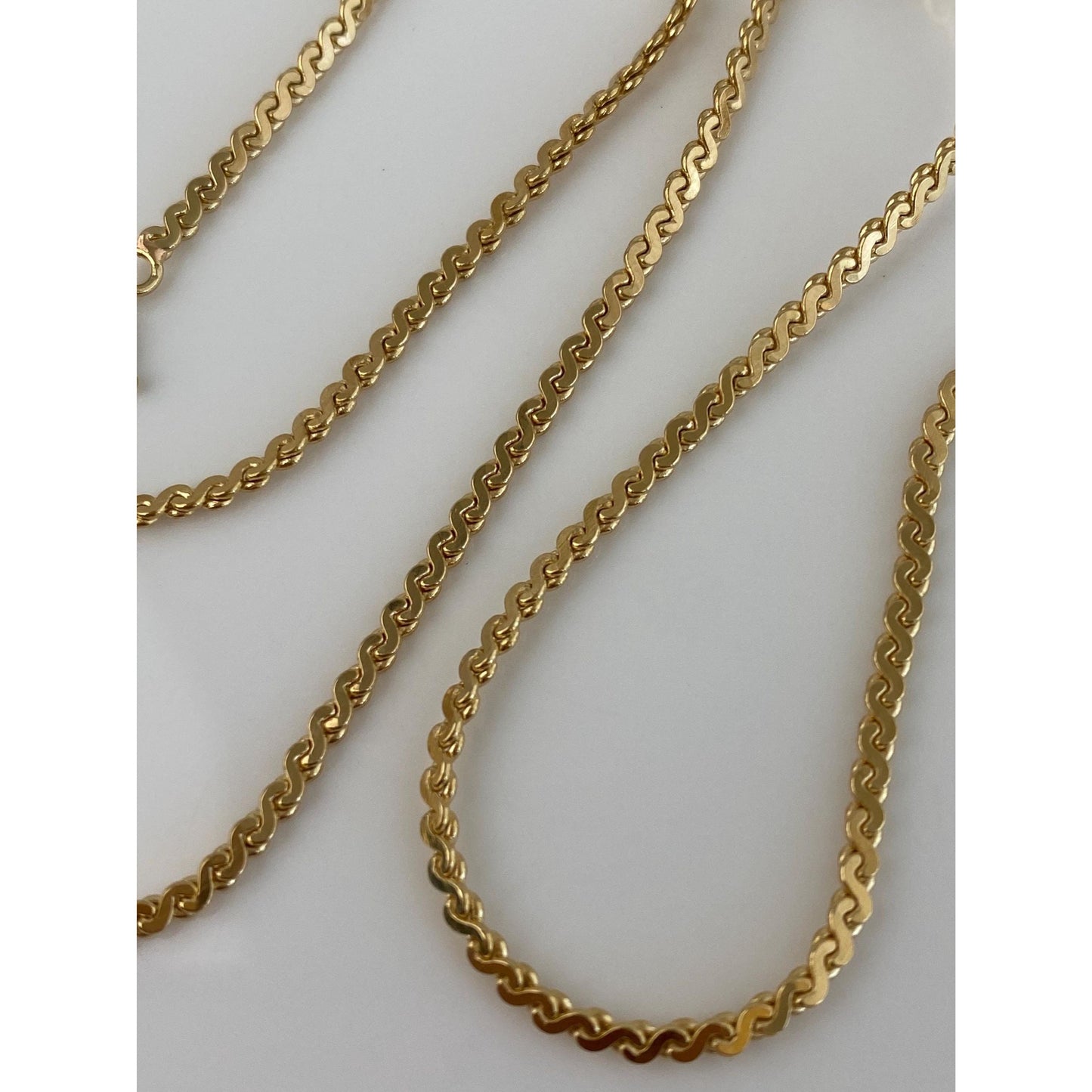 Vintage Solid 18k Yellow Gold Serpentine Chain Necklace - 15 inches