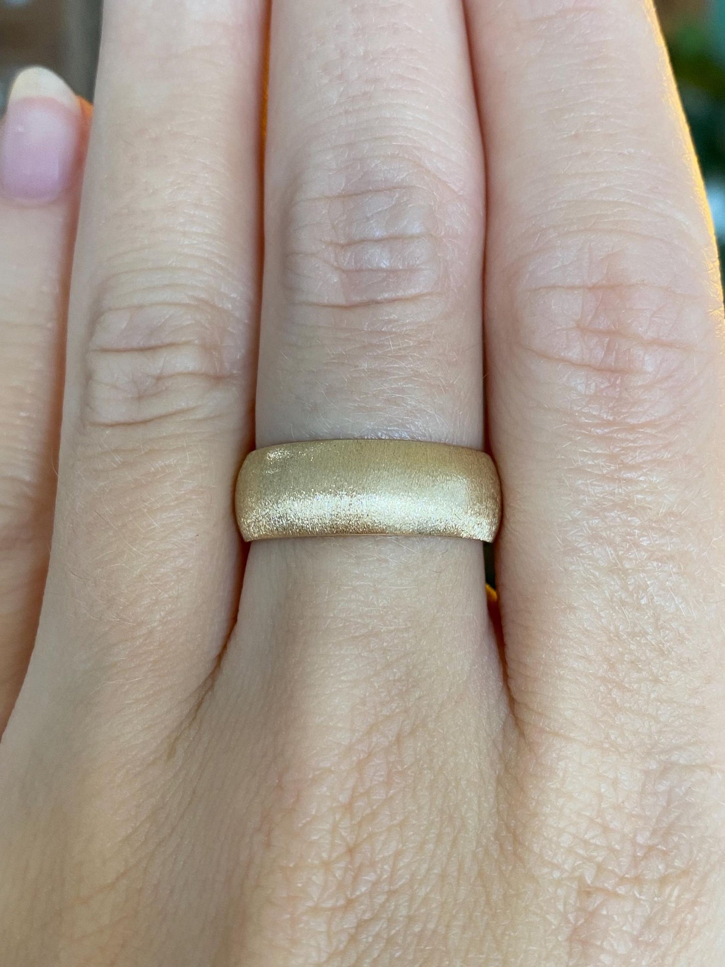 Vintage Solid 14k Yellow Gold Sparkly Satin Ring Band - Size 7
