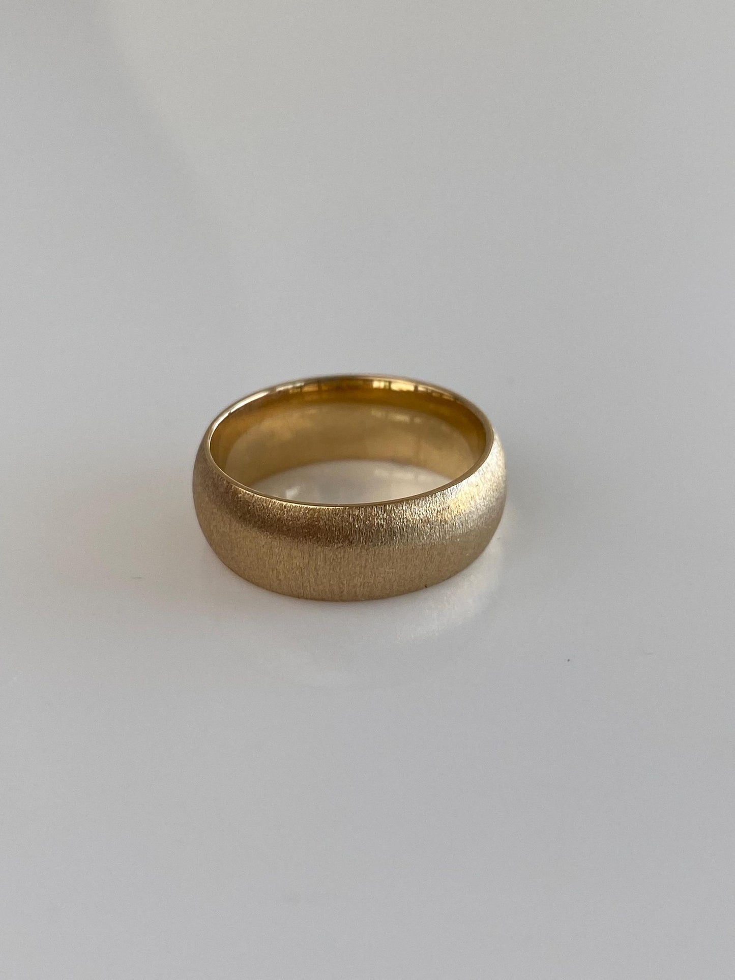 Vintage Solid 14k Yellow Gold Sparkly Satin Ring Band - Size 7