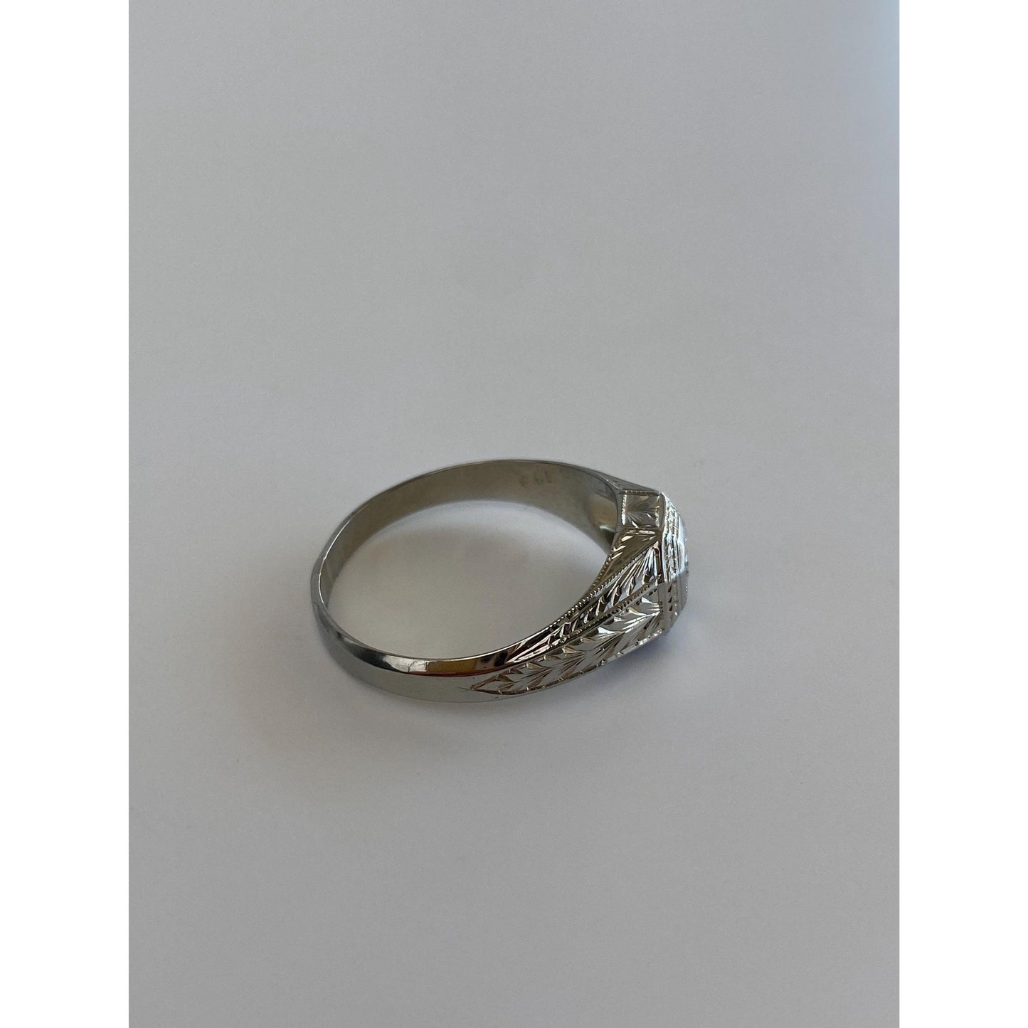 Vintage Solid 18k White Gold Clear Sapphire Art Deco Ring - Size 9.25