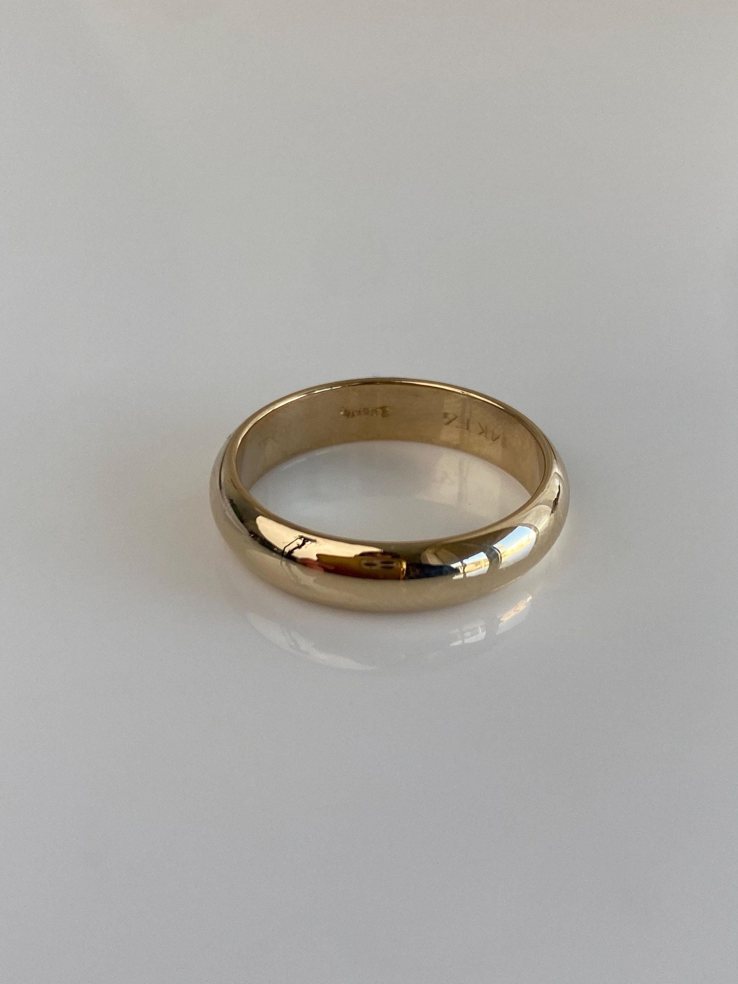 Vintage Solid 14k Yellow Gold Ring Band - Size 8.5