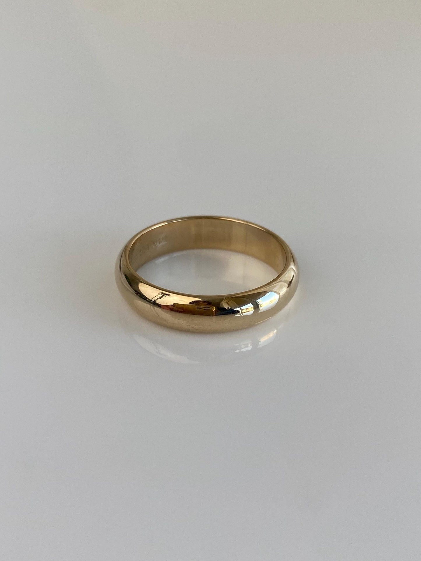Vintage Solid 14k Yellow Gold Ring Band - Size 8.5