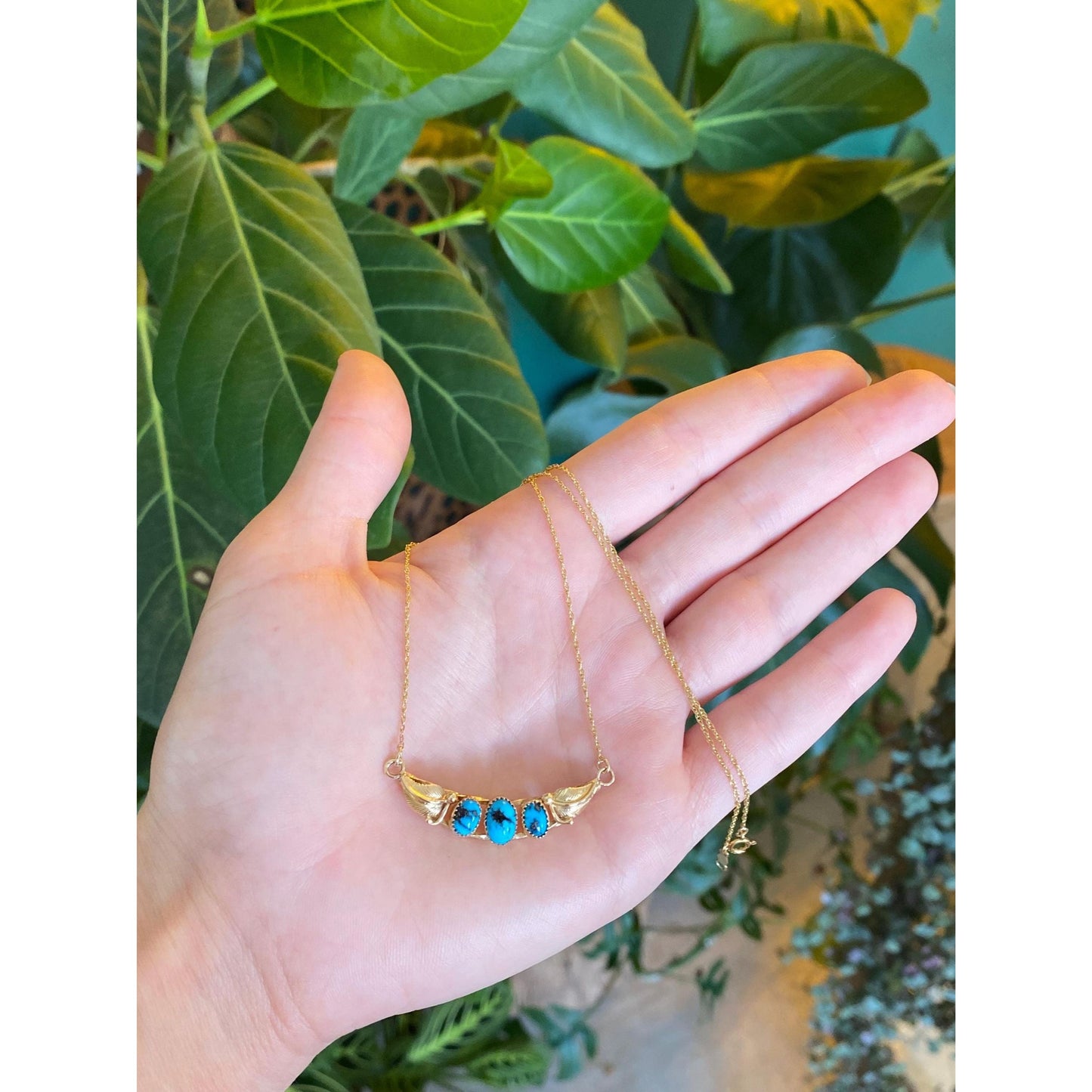 Vintage Solid 14k Yellow Gold Turquoise Leaves Dainty Chain Necklace - 15.75 inches