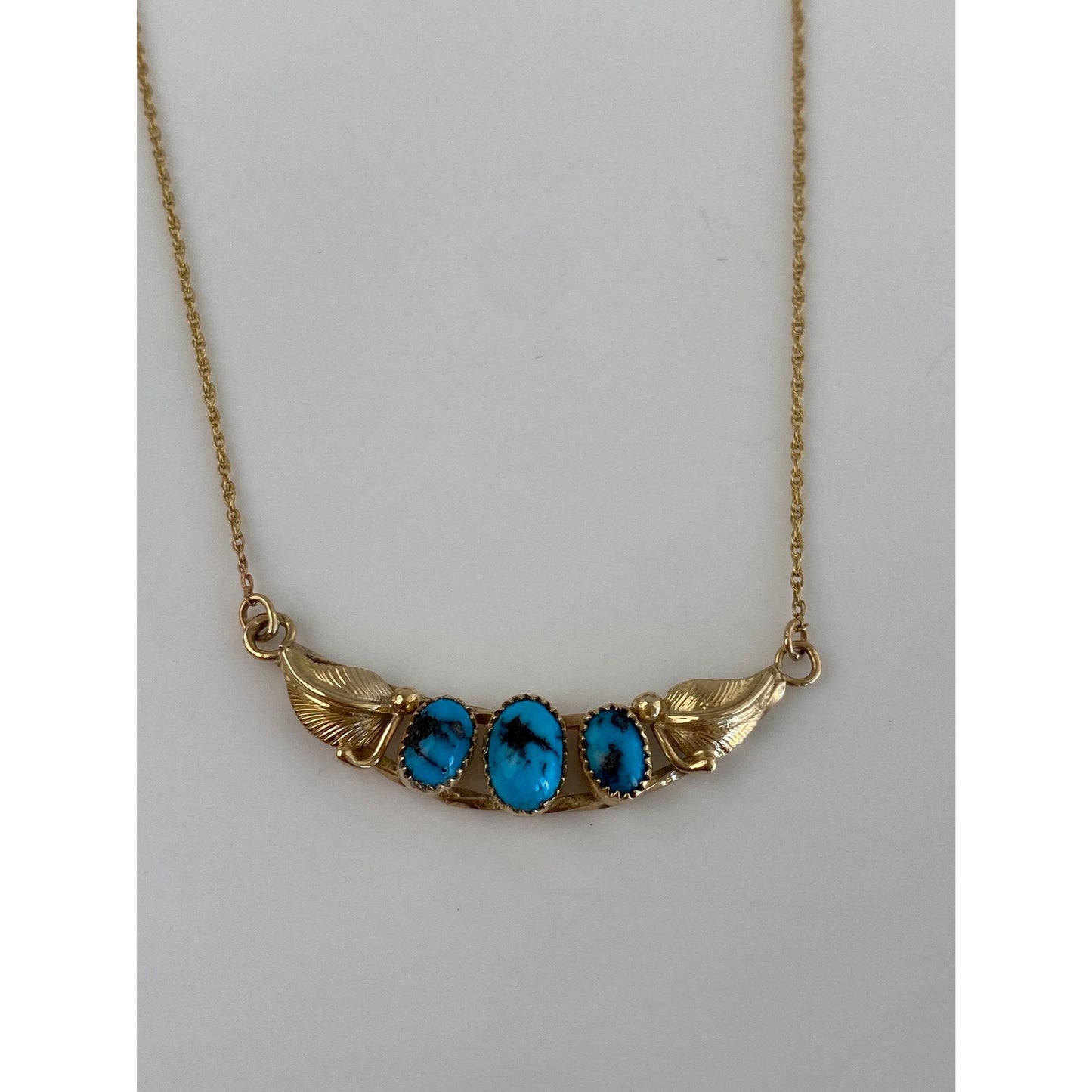 Vintage Solid 14k Yellow Gold Turquoise Leaves Dainty Chain Necklace - 15.75 inches