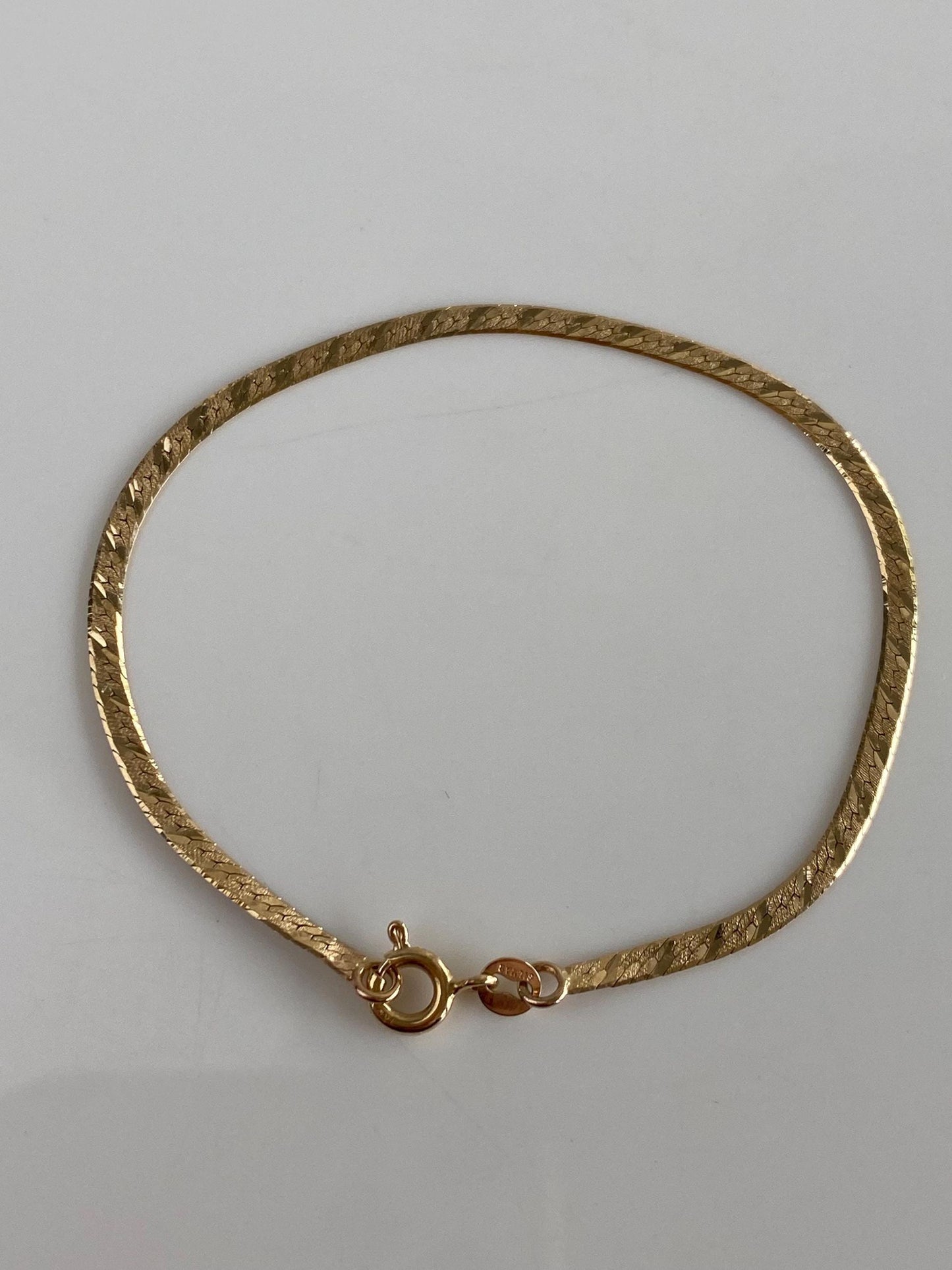Vintage Solid 14k Yellow Gold Pattern Herringbone Chain Bracelet - 7 inches