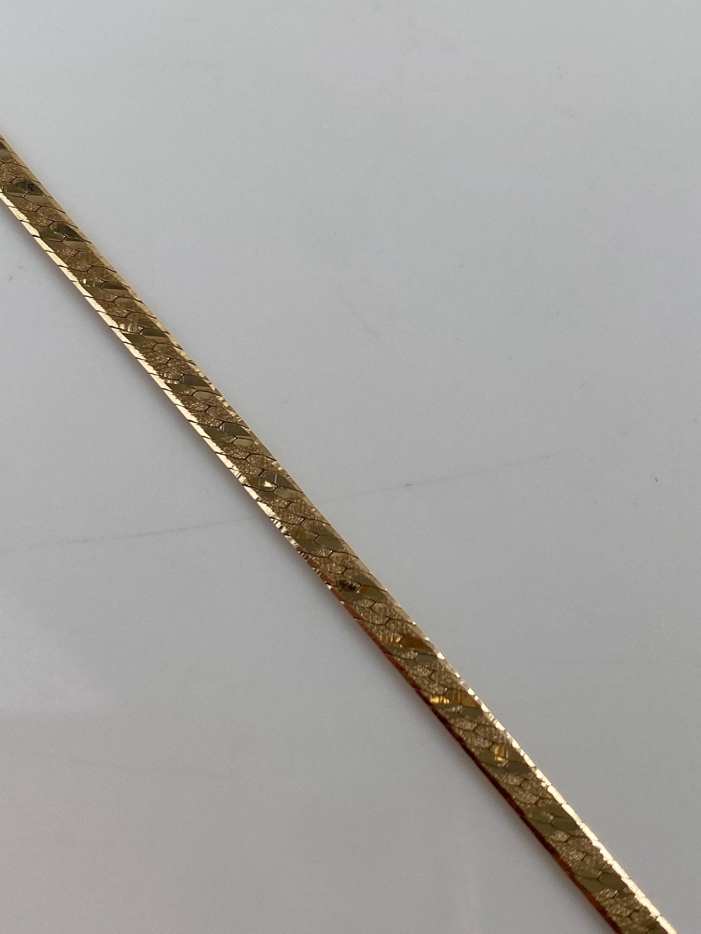 Vintage Solid 14k Yellow Gold Pattern Herringbone Chain Bracelet - 7 inches