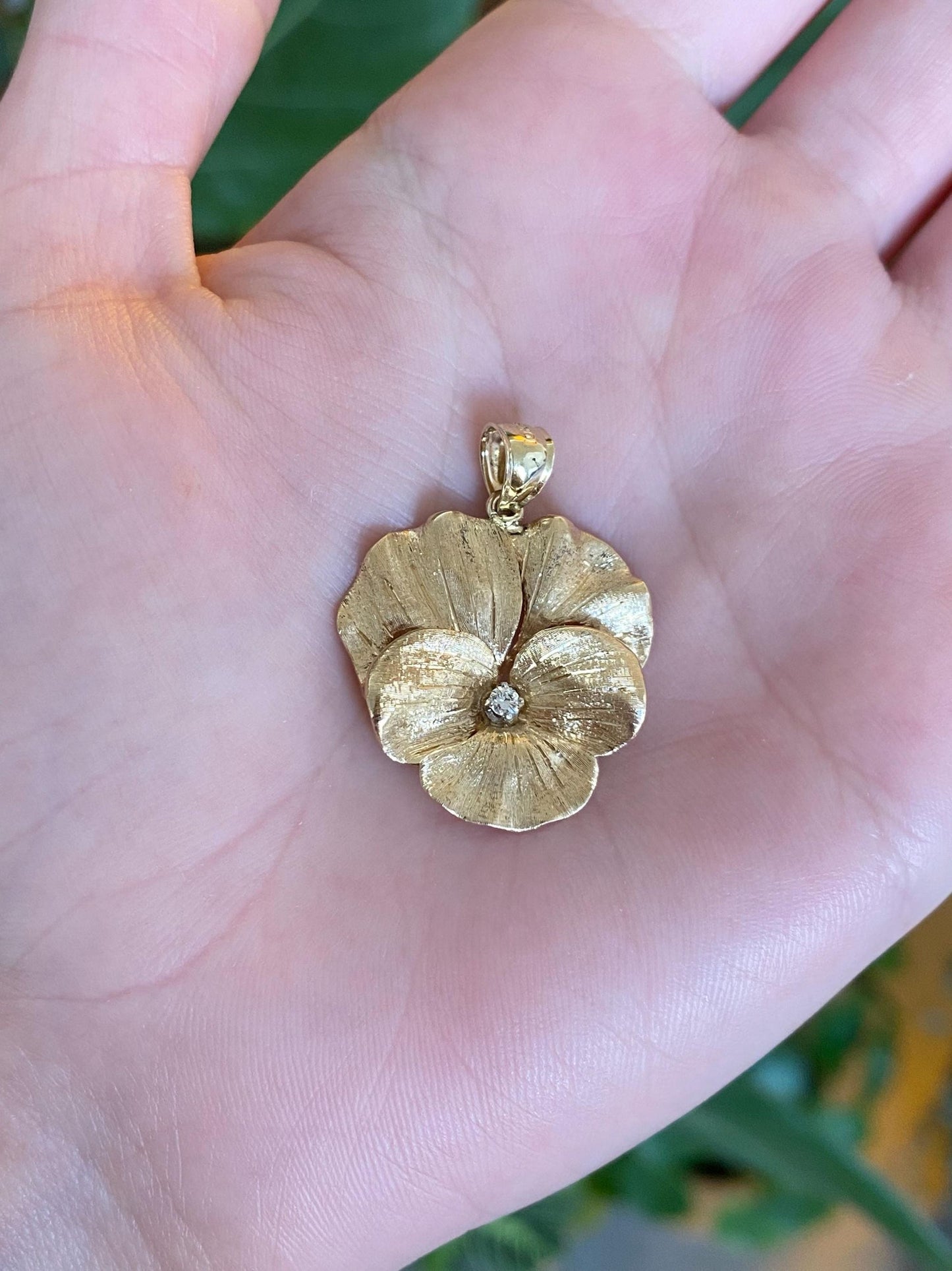 Vintage Solid 14k Yellow Gold Diamond Flower Charm