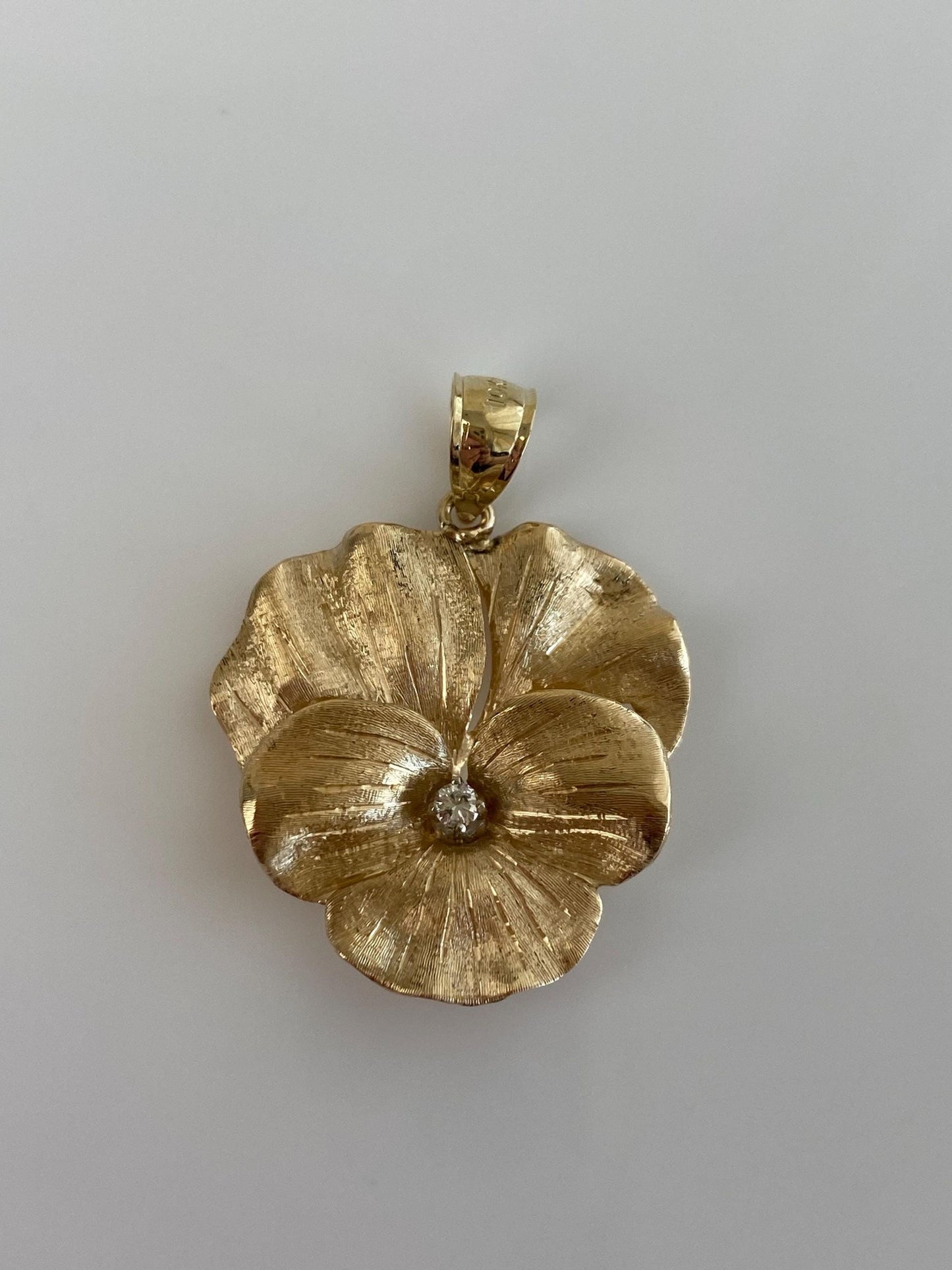 Vintage Solid 14k Yellow Gold Diamond Flower Charm