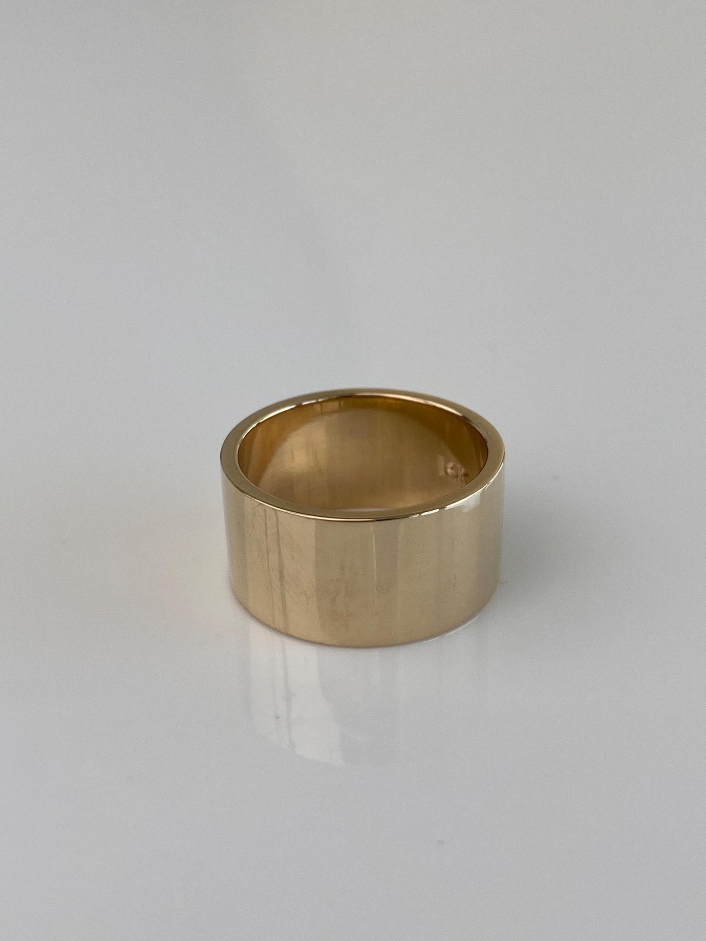 Vintage Solid 14k Yellow Gold Wide Straight Edge Ring Band - Size 6.25