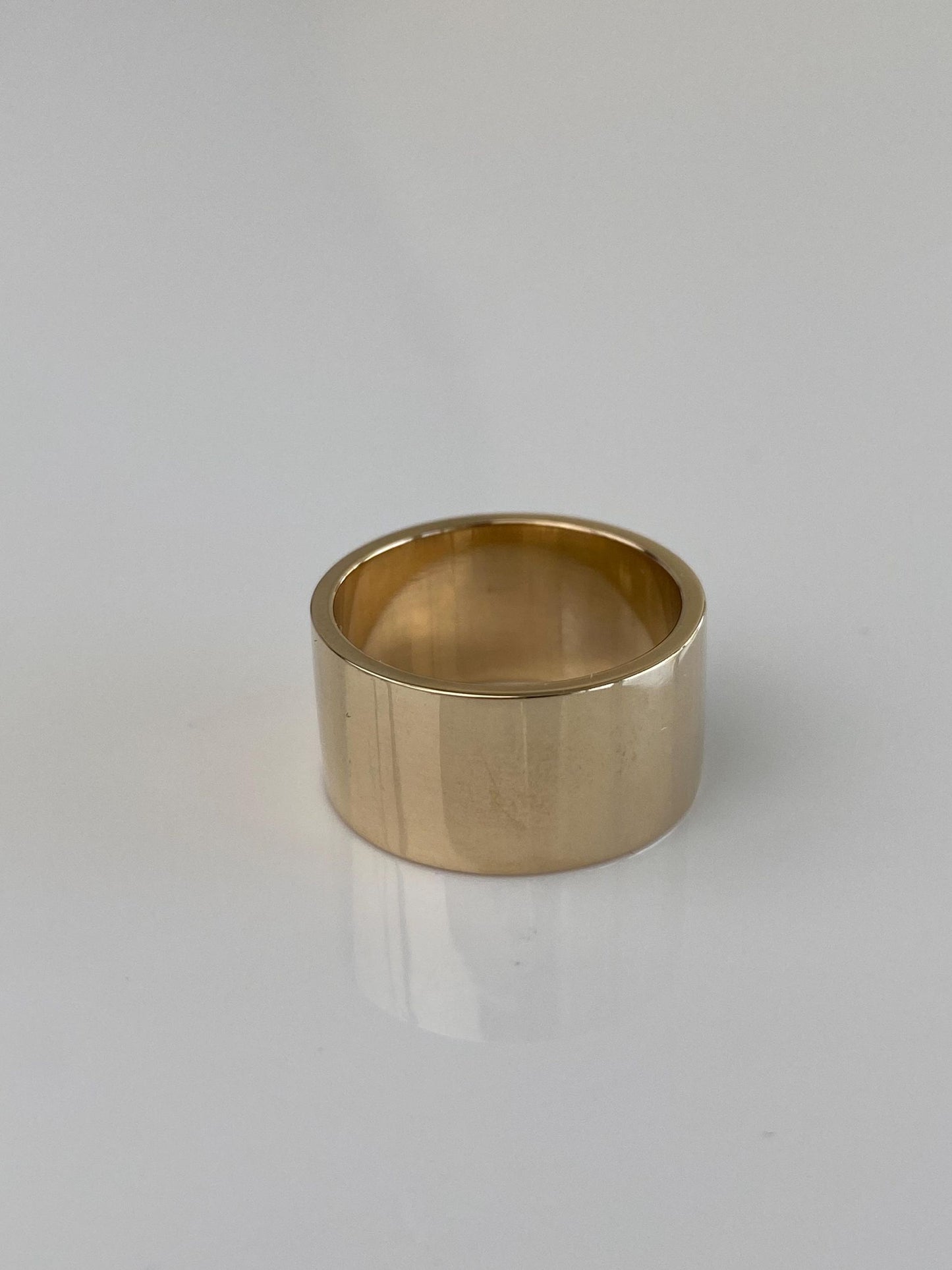 Vintage Solid 14k Yellow Gold Wide Straight Edge Ring Band - Size 6.25