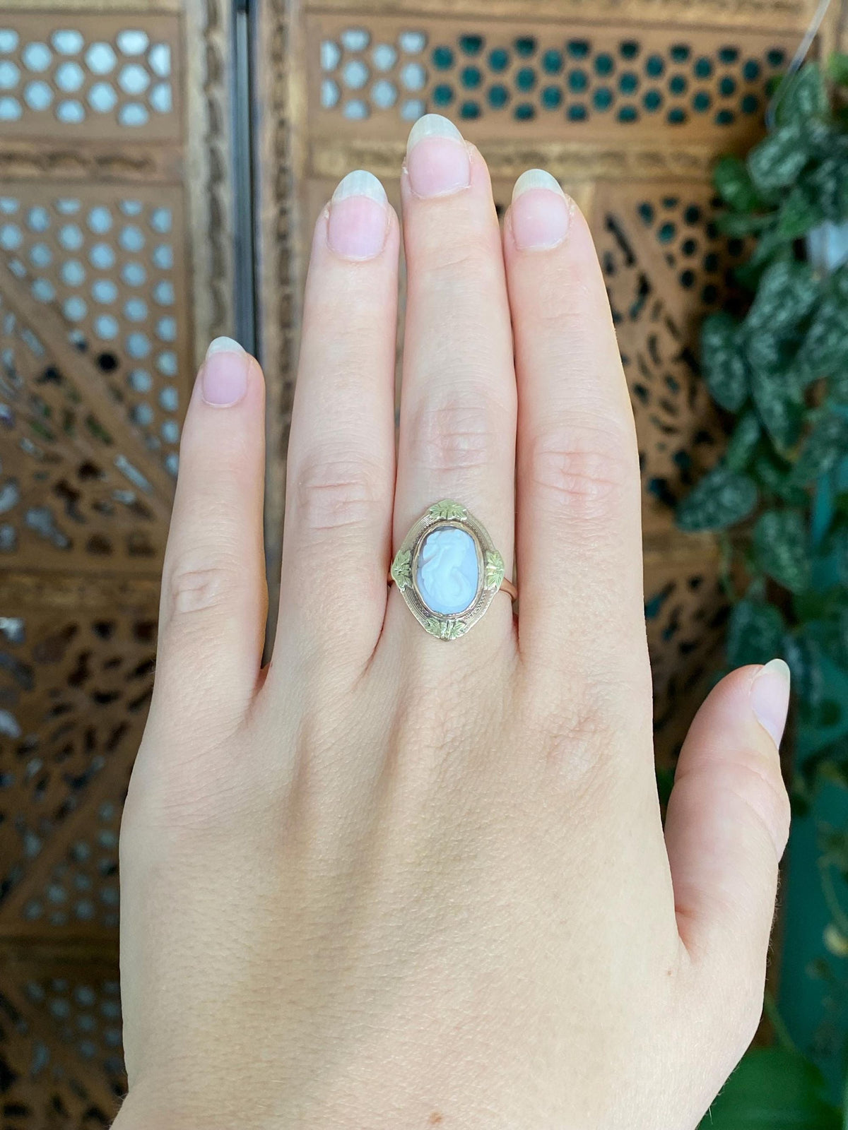 Vintage Solid 10k Rose & Yellow Gold Cameo Ring - Size 7.75