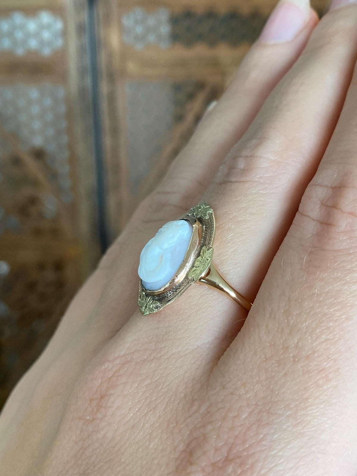 Vintage Solid 10k Rose & Yellow Gold Cameo Ring - Size 7.75