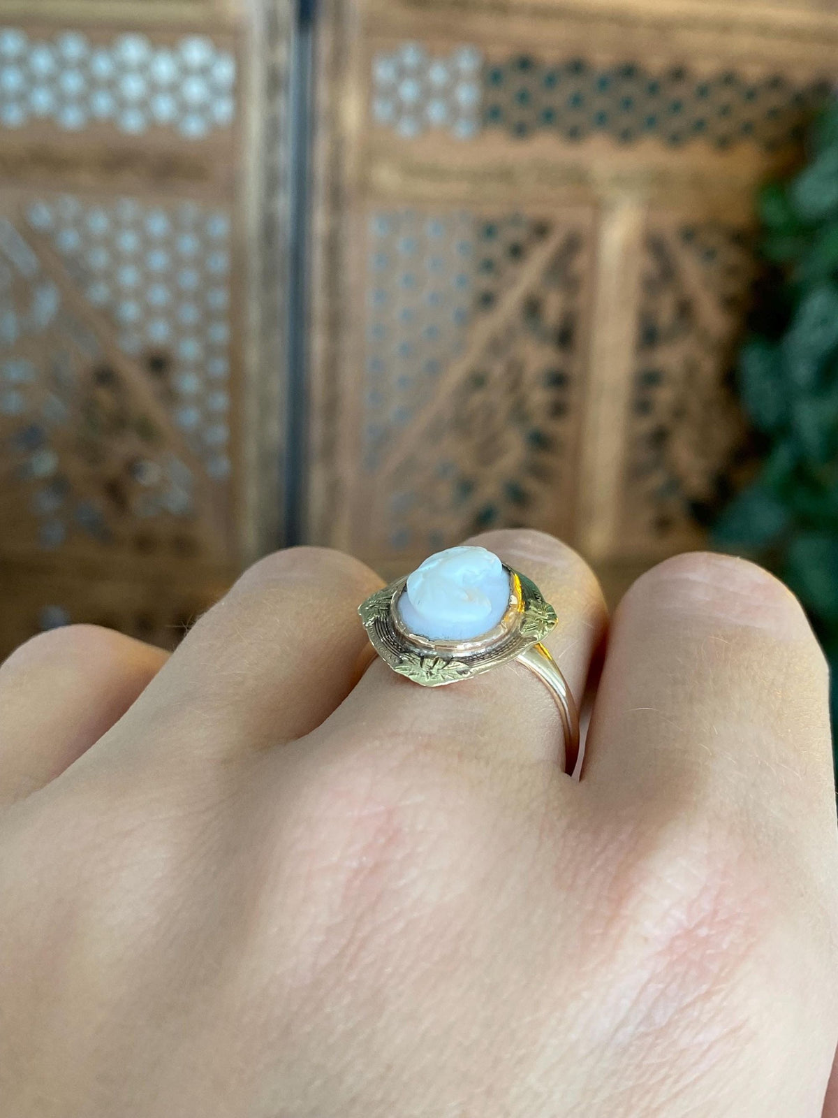 Vintage Solid 10k Rose & Yellow Gold Cameo Ring - Size 7.75