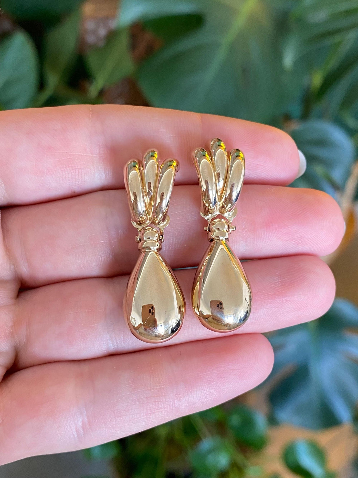 Vintage 14k Yellow Gold Layered Teardrop Dangle Stud Earrings