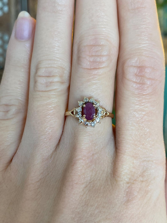 Vintage Solid 14k White & Yellow Gold Ruby Ring - Size 6.75