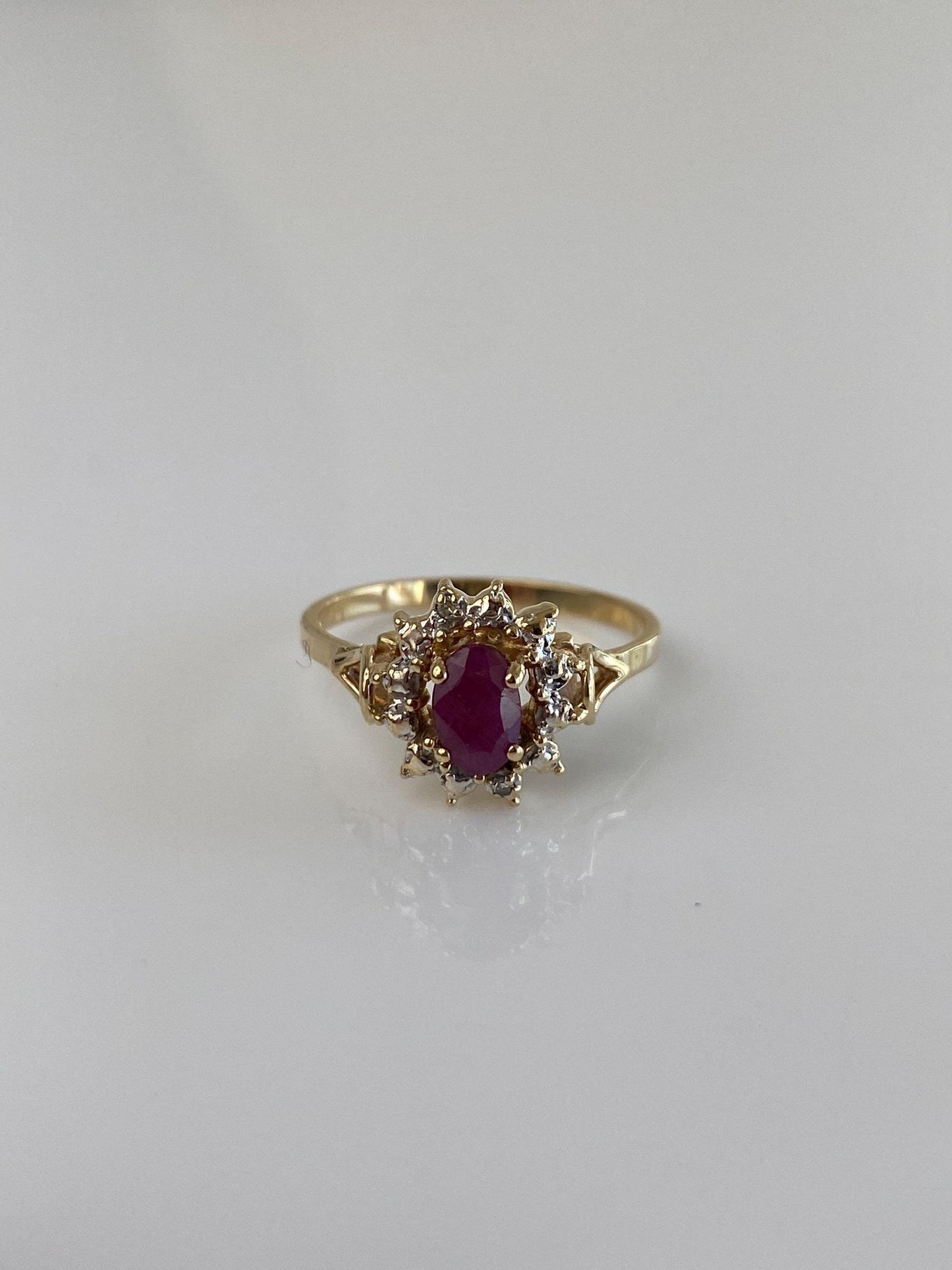 Vintage Solid 14k White & Yellow Gold Ruby Ring - Size 6.75
