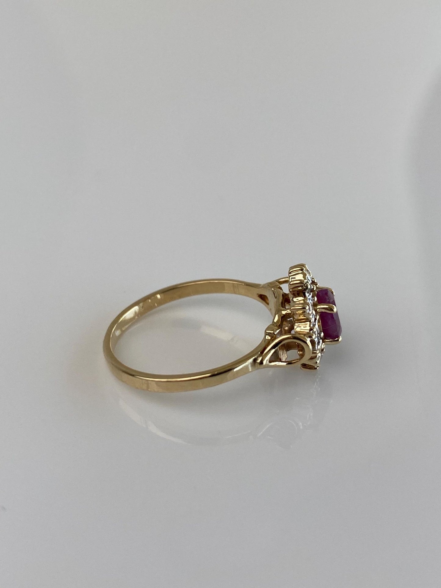 Vintage Solid 14k White & Yellow Gold Ruby Ring - Size 6.75