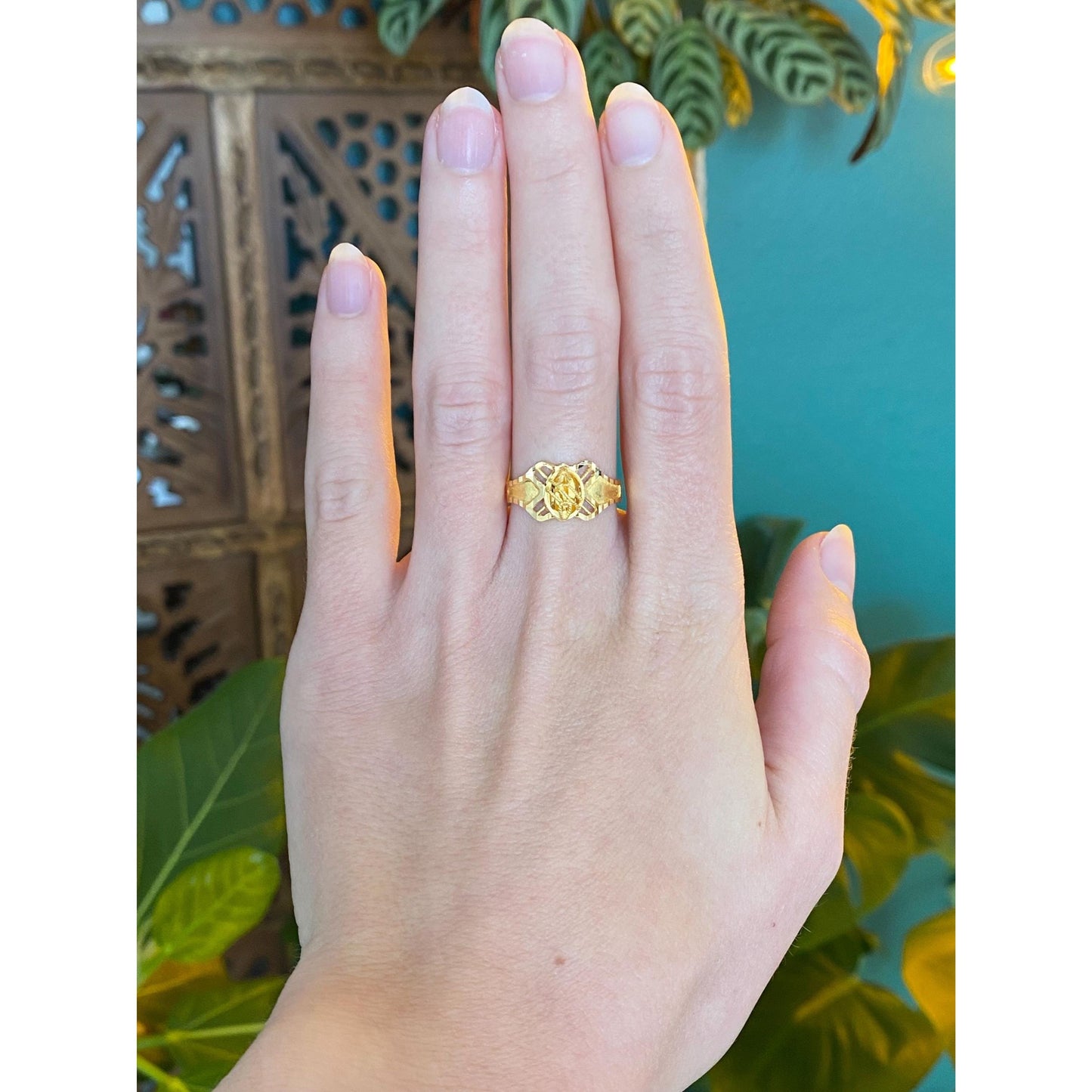 Solid 21k Yellow Gold Slim Diamond Cut Ring - Size 6.75