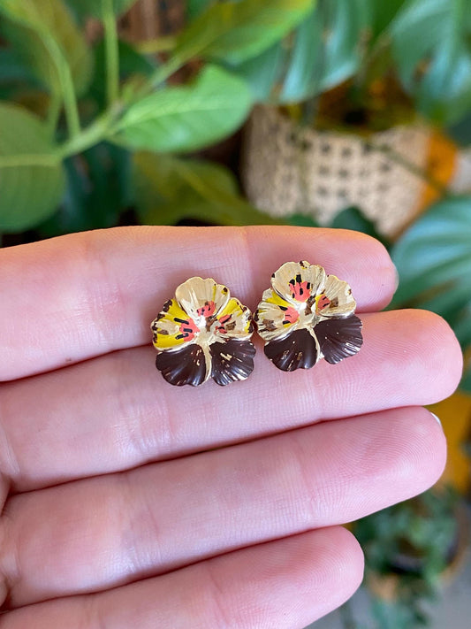 Vintage Solid 10k Yellow Gold Enamel Flower Stud Earrings