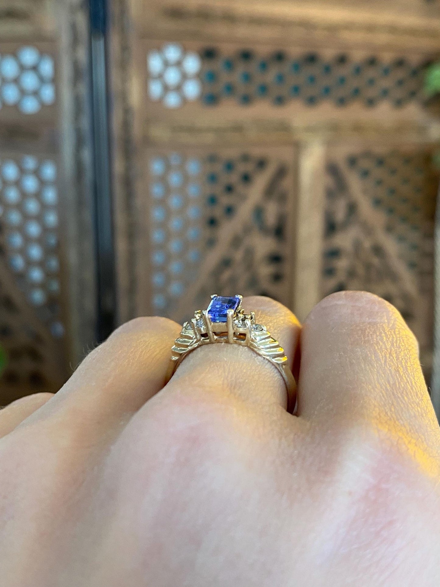 Vintage Solid 14k Yellow Gold Diamond Tanzanite Designed Ring - Size 7.5